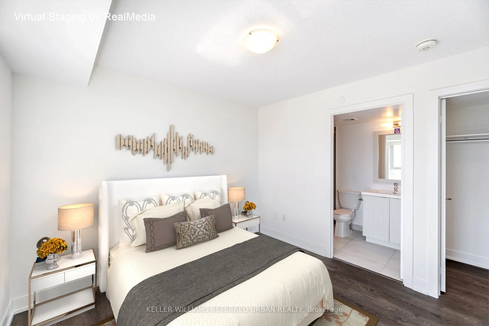 9 Mabelle Avenue, #2422