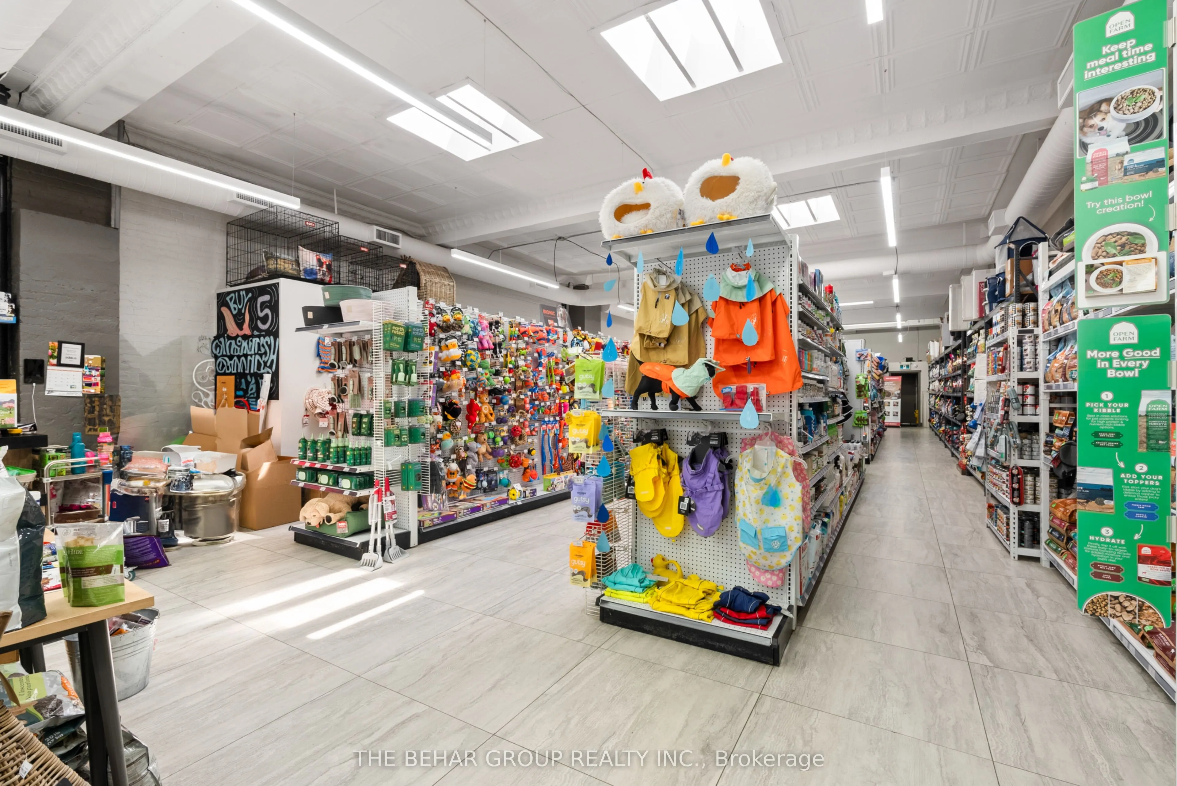 2299 Bloor Street W