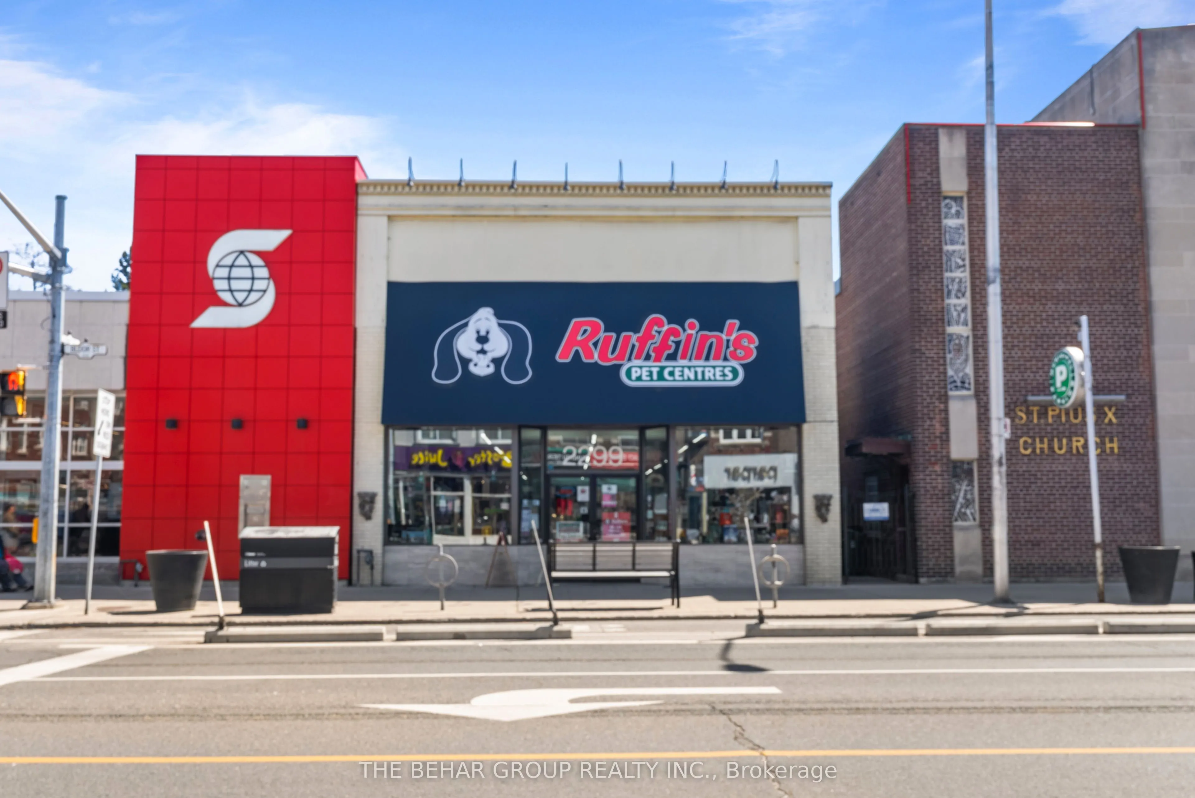 2299 Bloor Street W