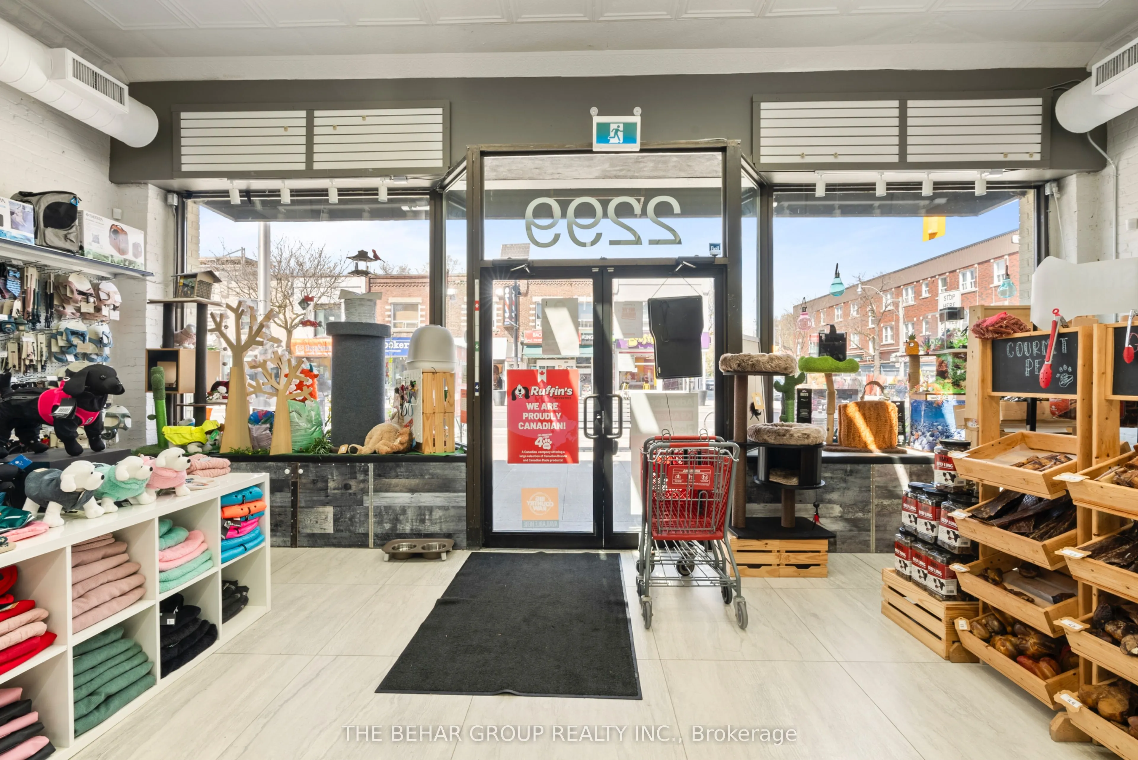 2299 Bloor Street W