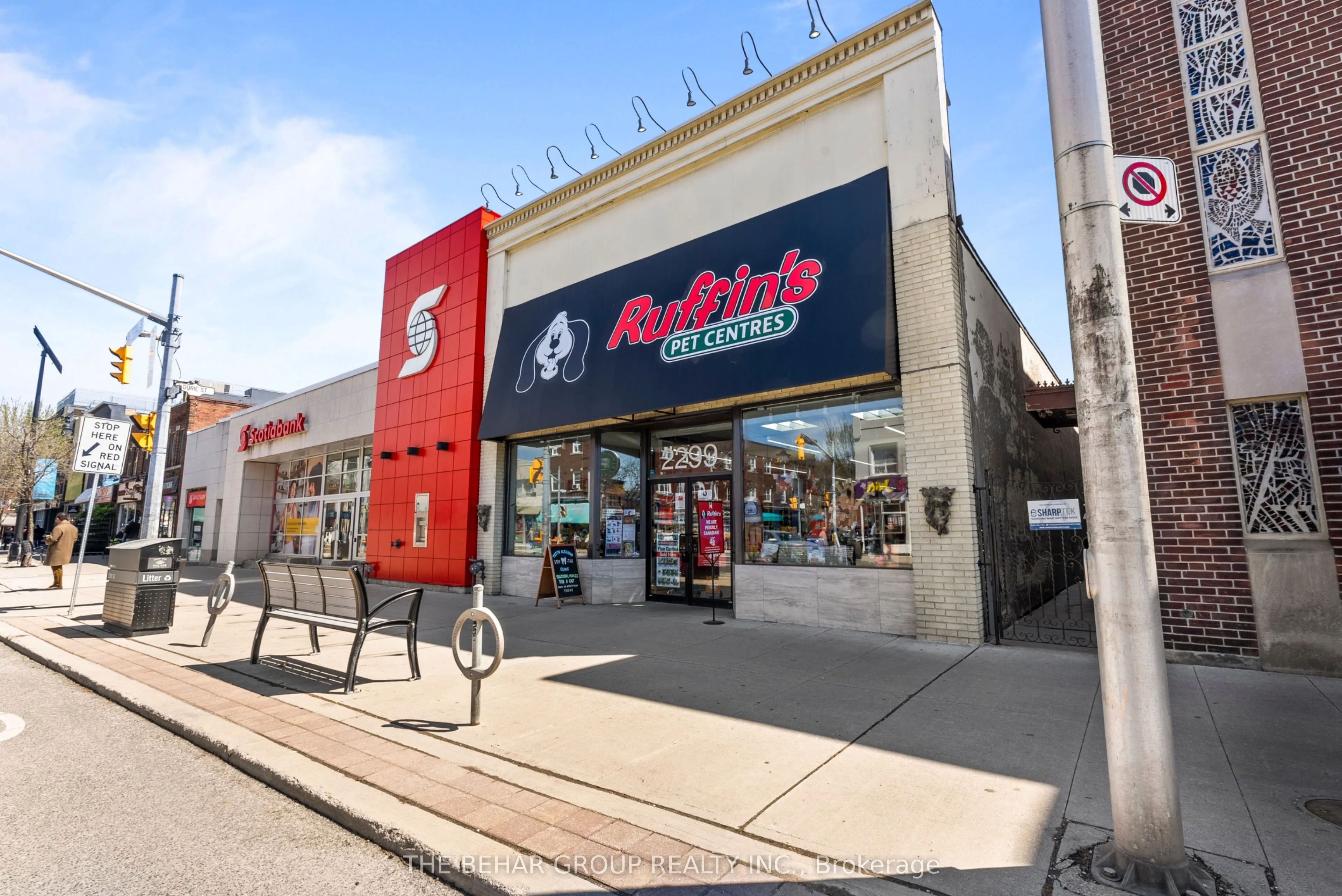 2299 Bloor Street W