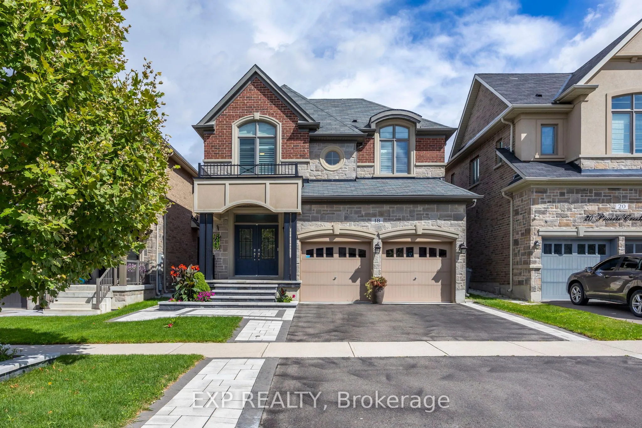 18 Prairie Creek Crescent