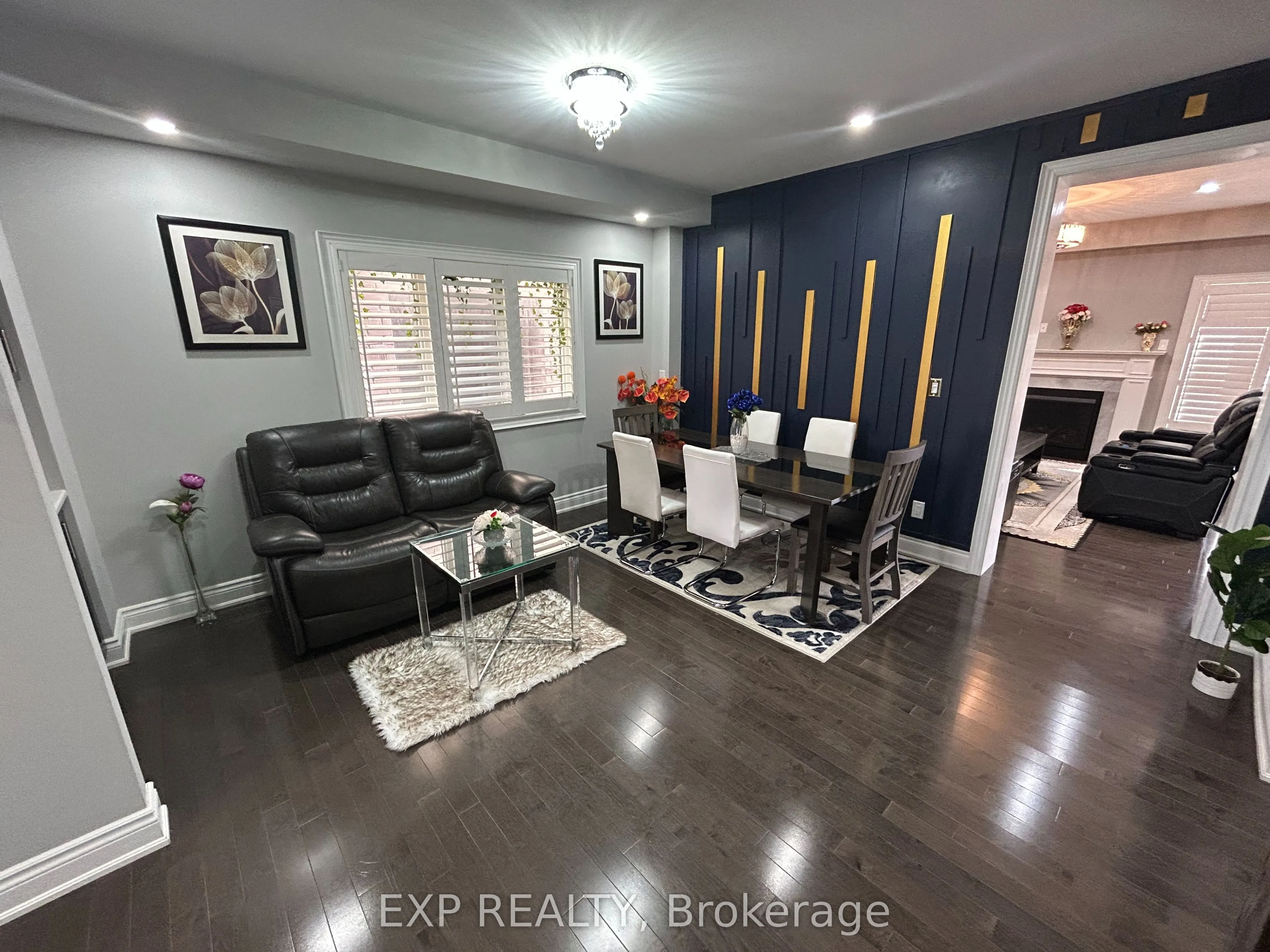 18 Prairie Creek Crescent