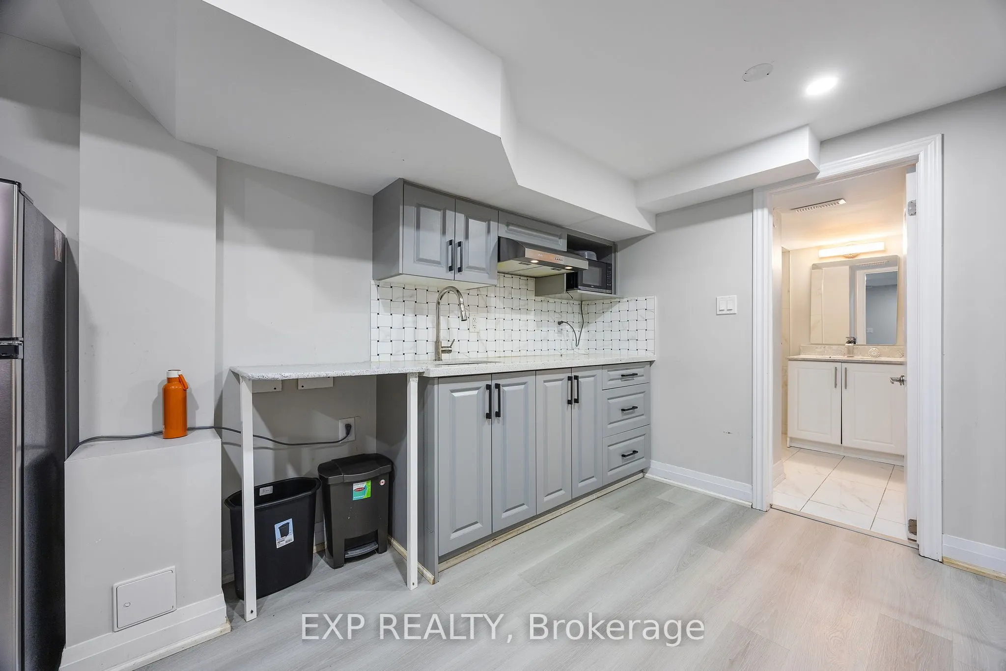 18 Prairie Creek Crescent