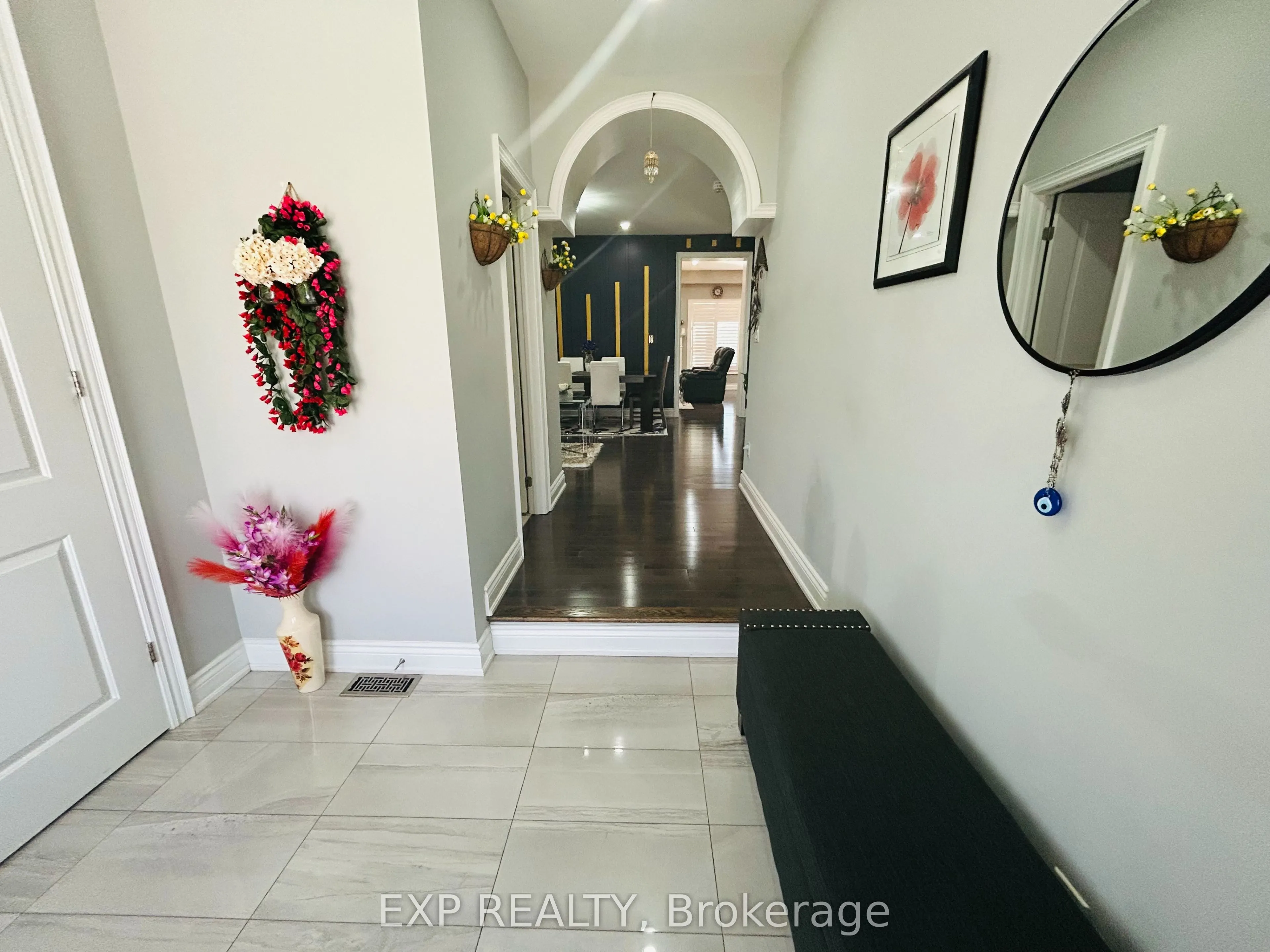 18 Prairie Creek Crescent