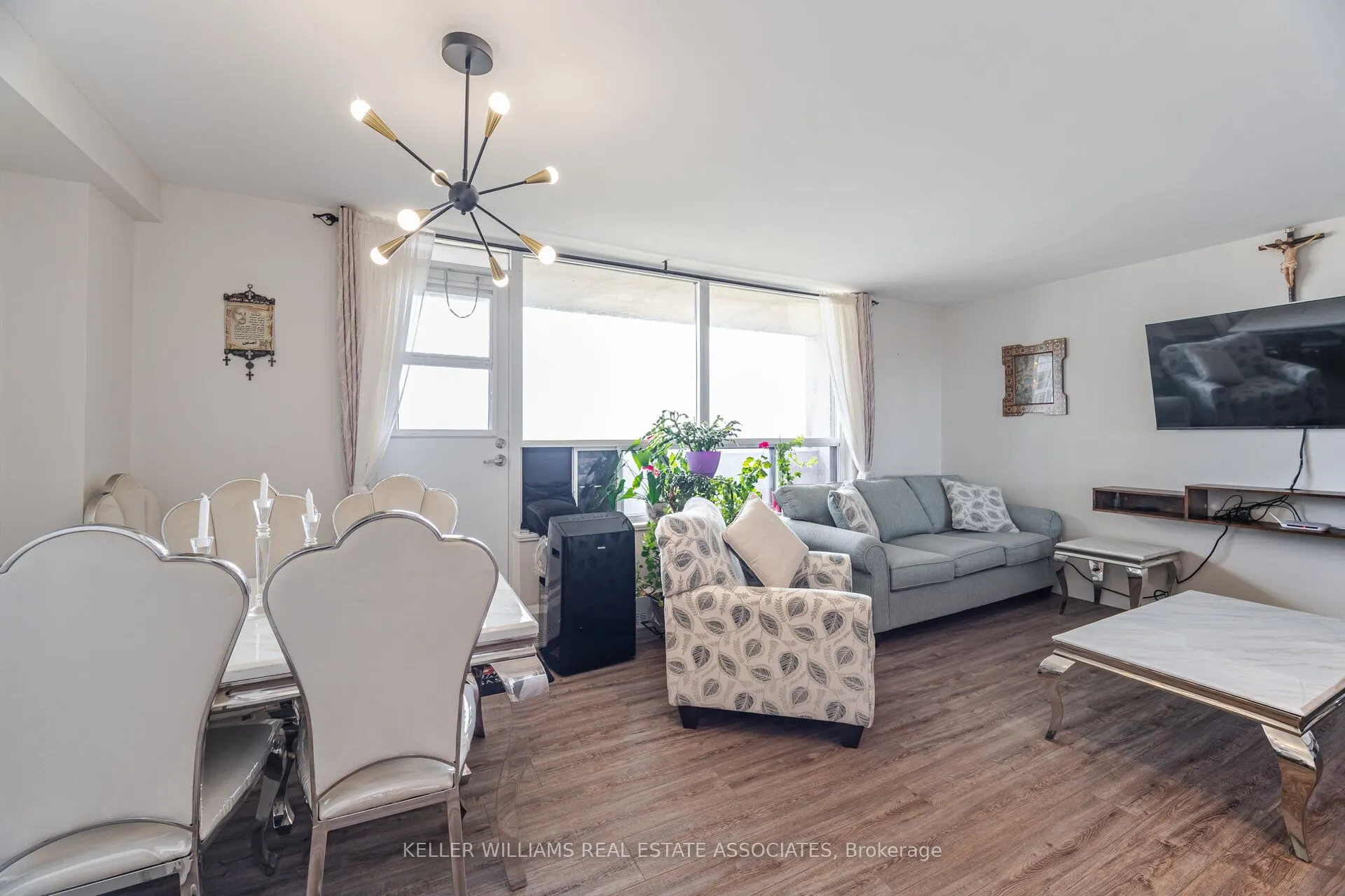 3390 Weston Road, #1104