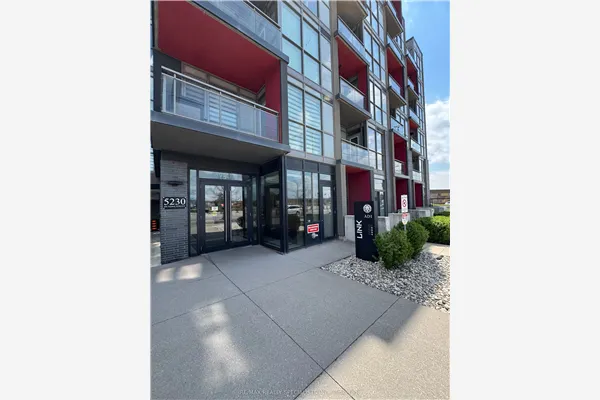 5230 Dundas Street W