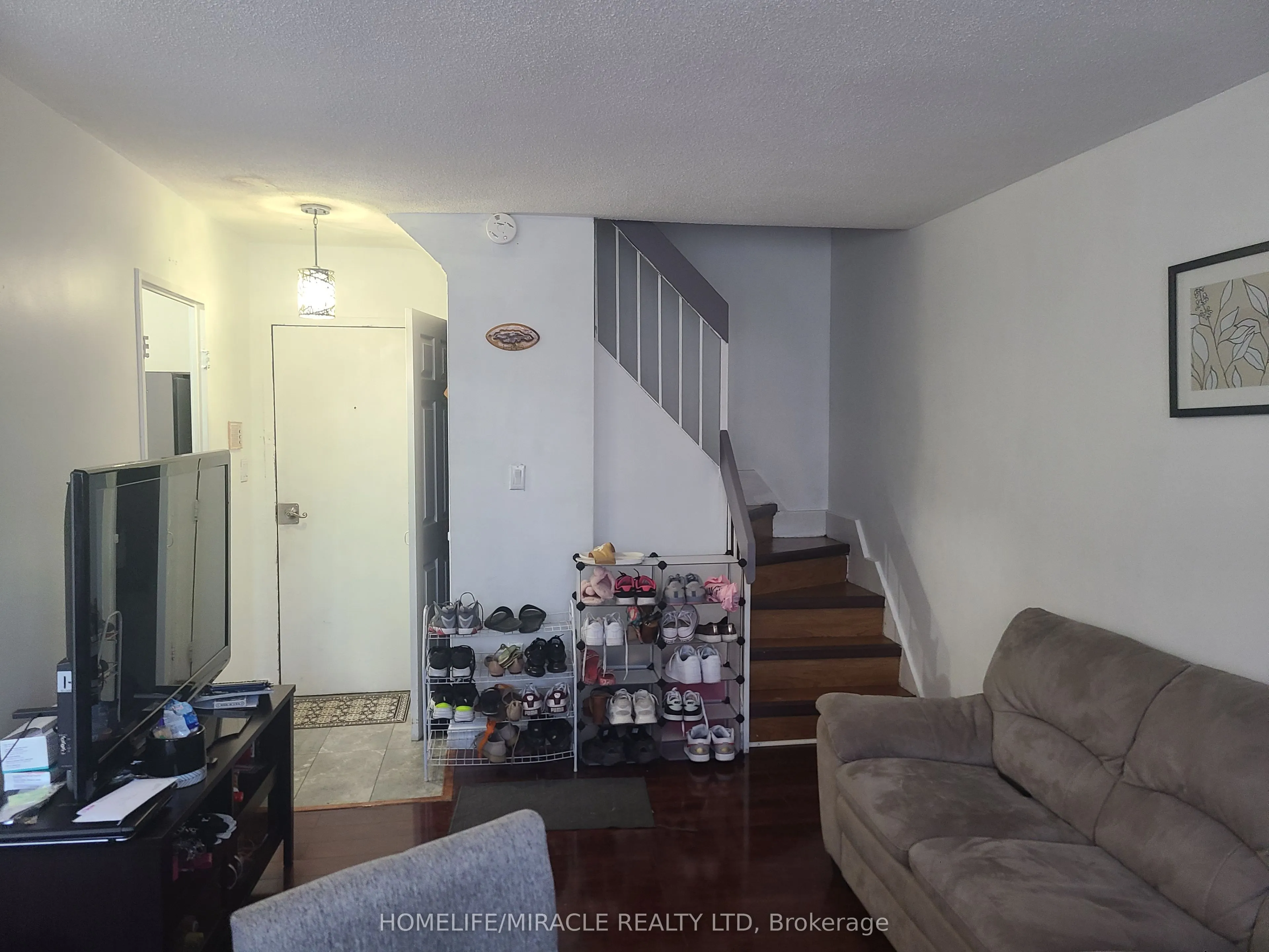 10 Eddystone Avenue, #220