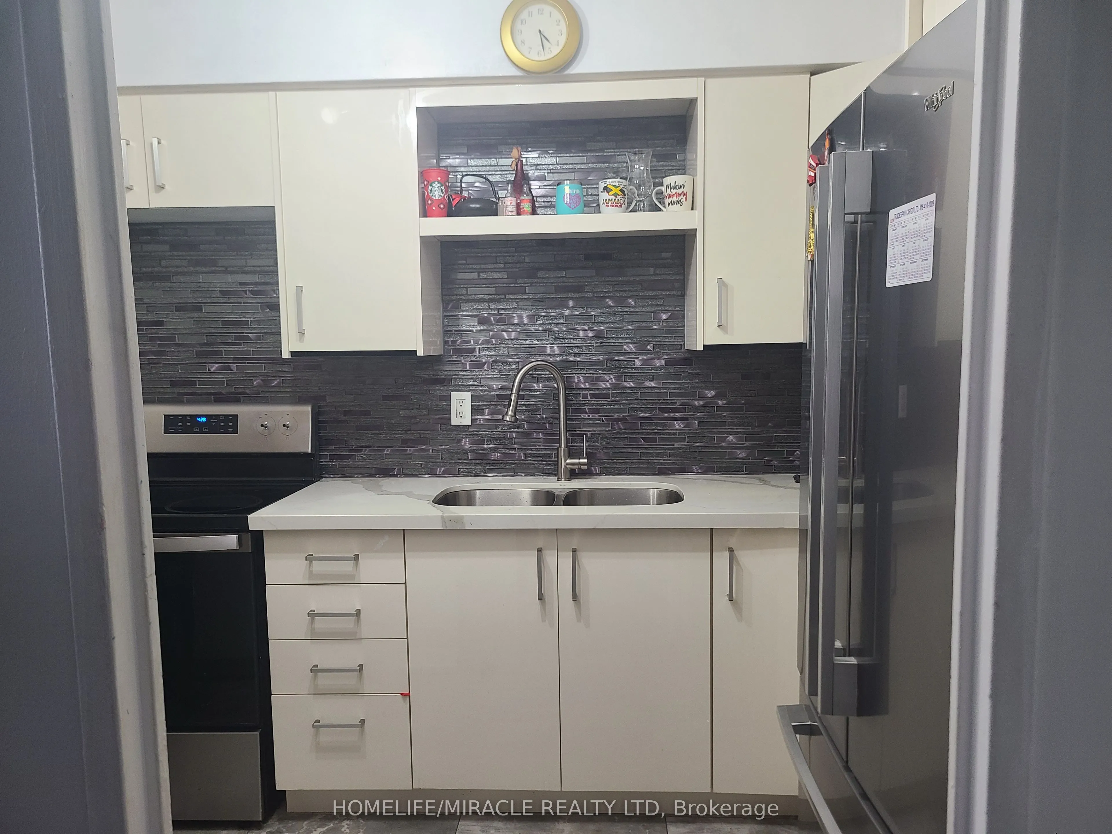 10 Eddystone Avenue, #220