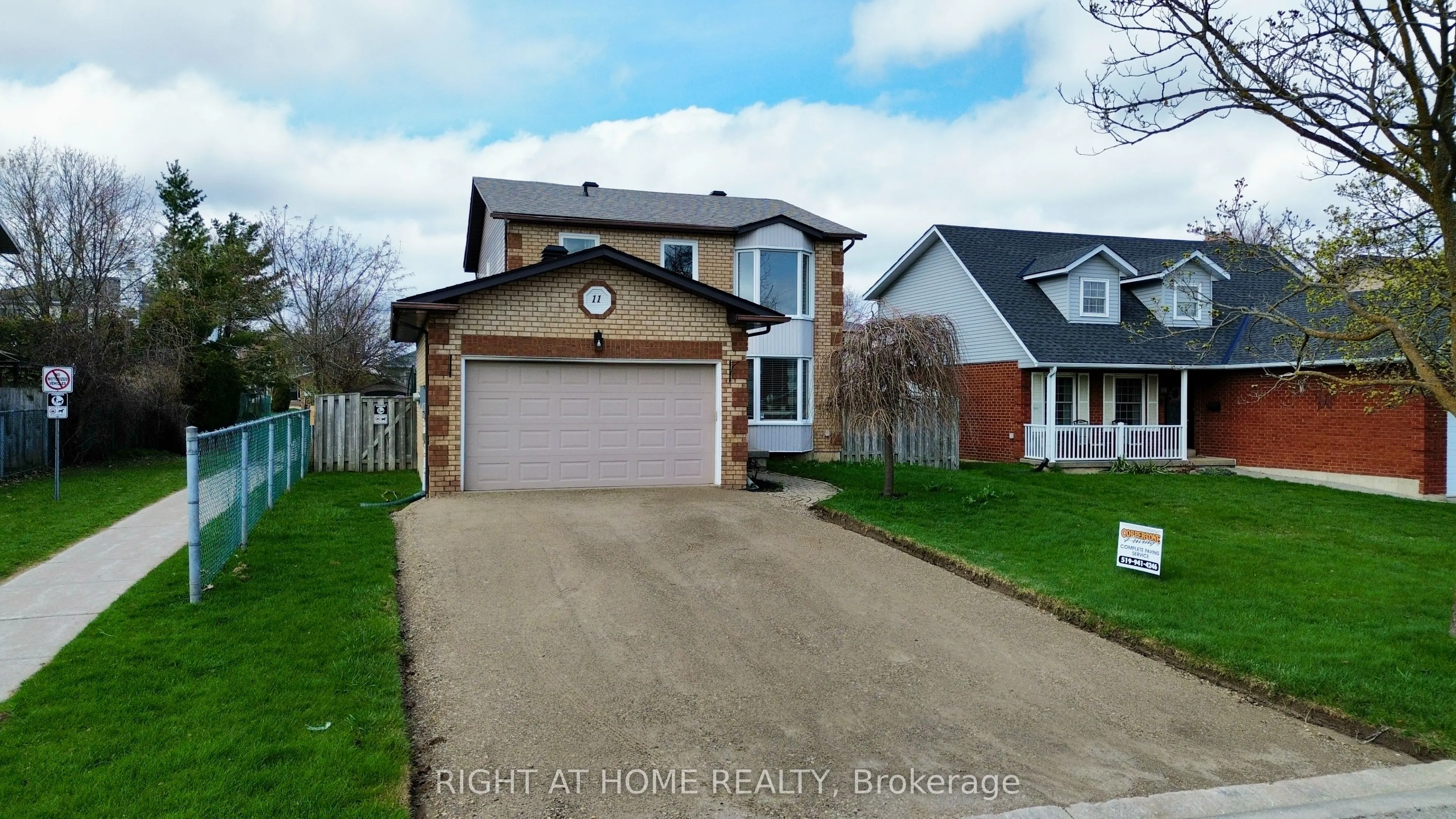 11 Passmore Avenue