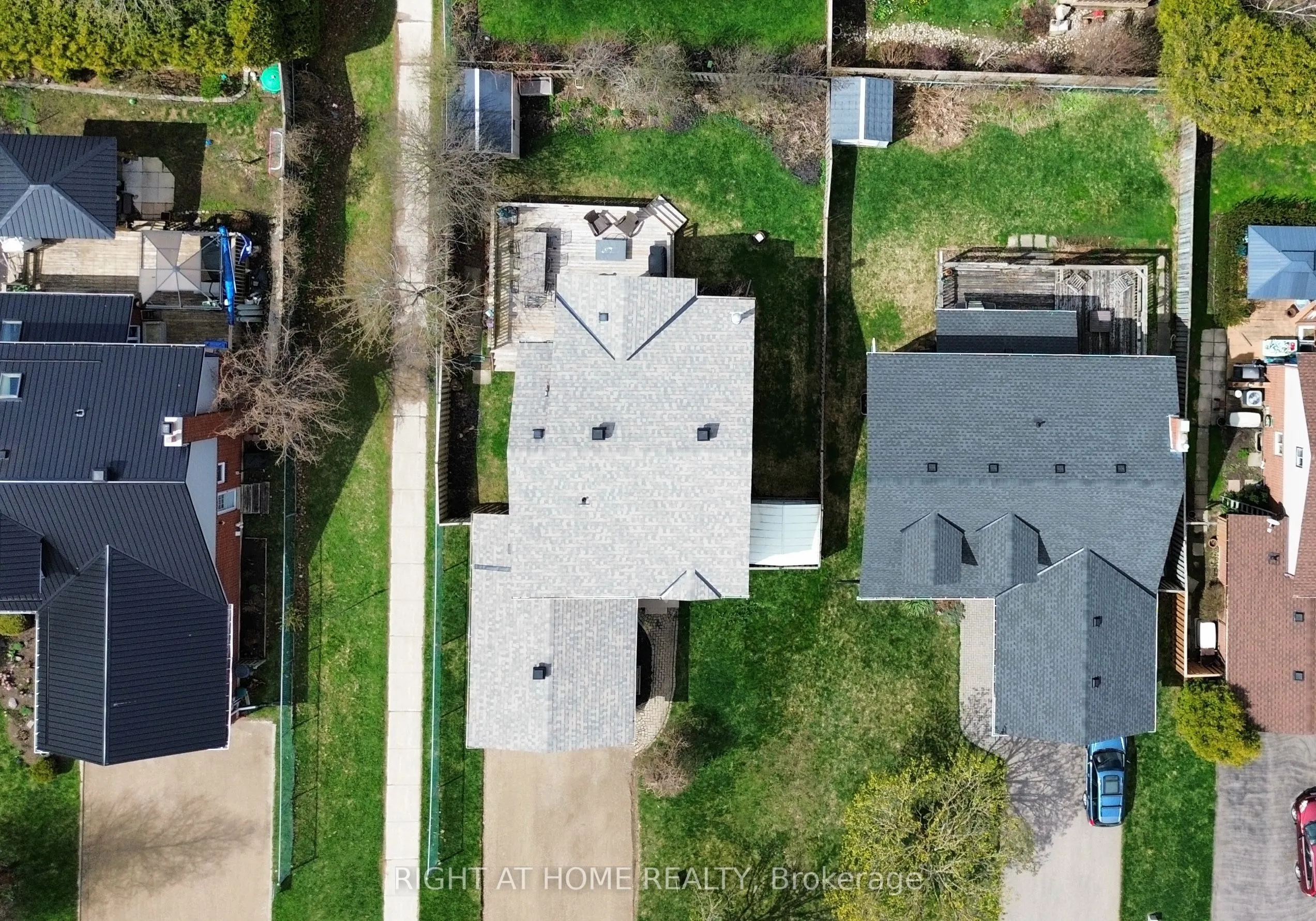 11 Passmore Avenue