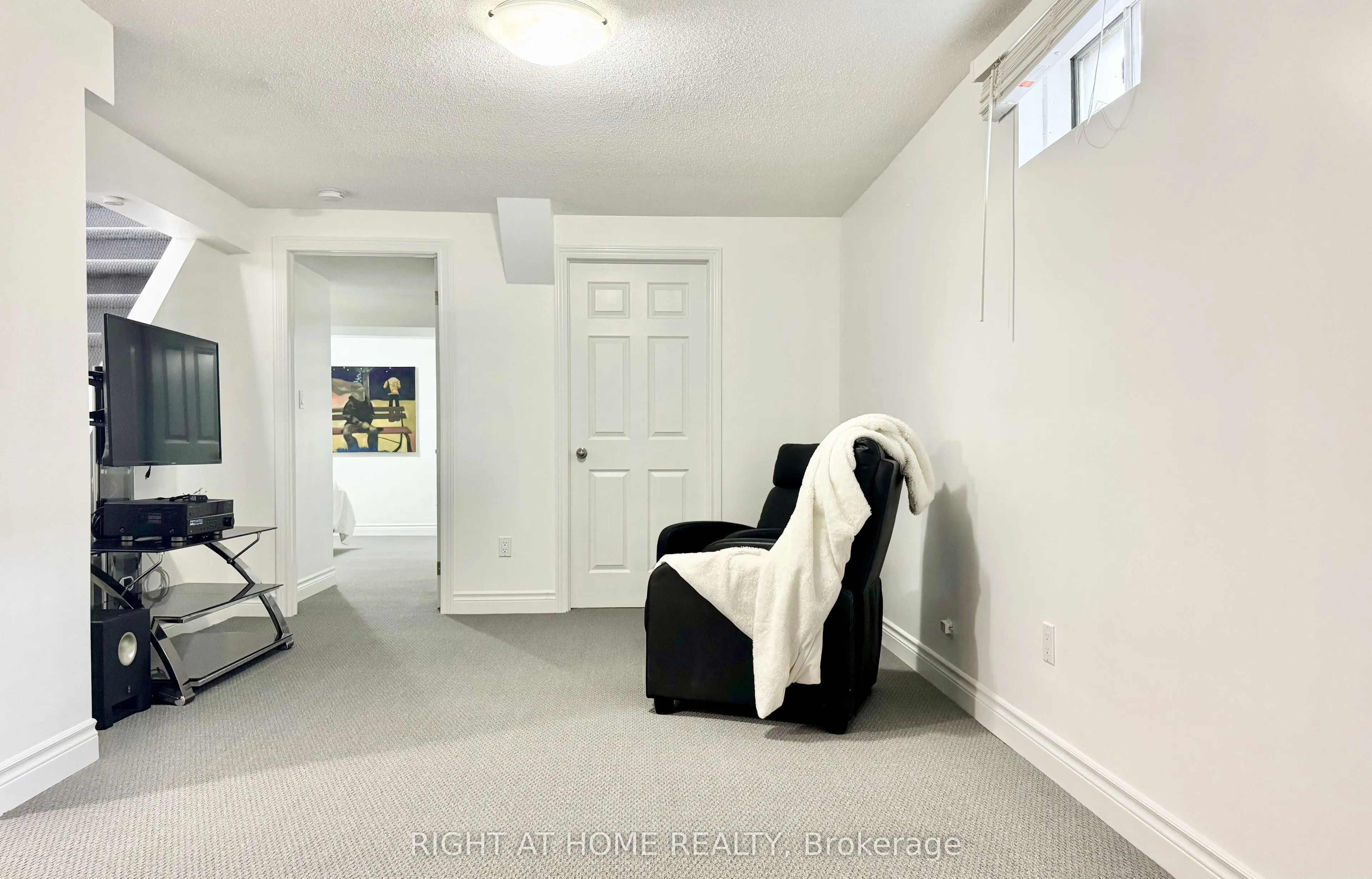 11 Passmore Avenue