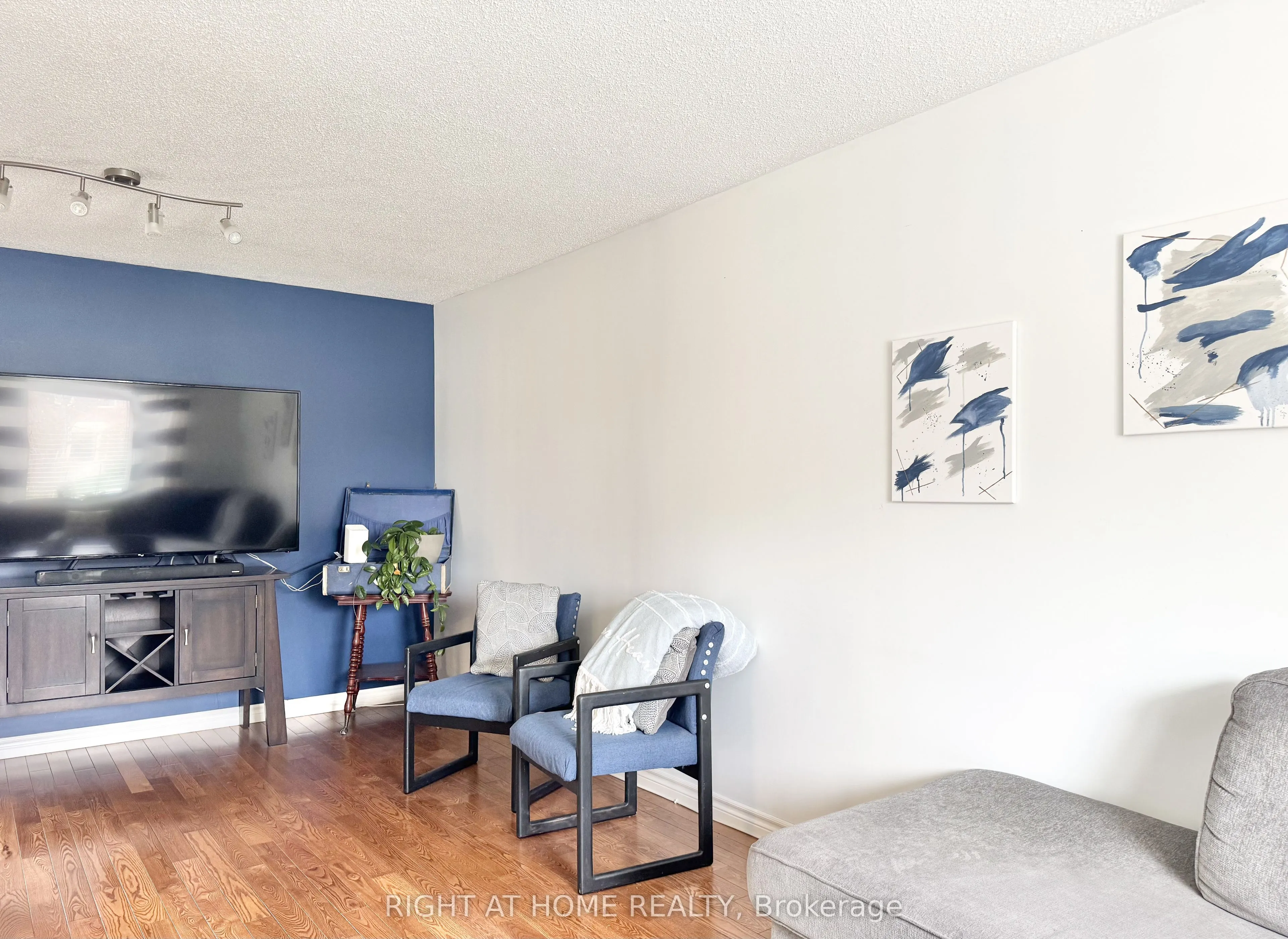 11 Passmore Avenue