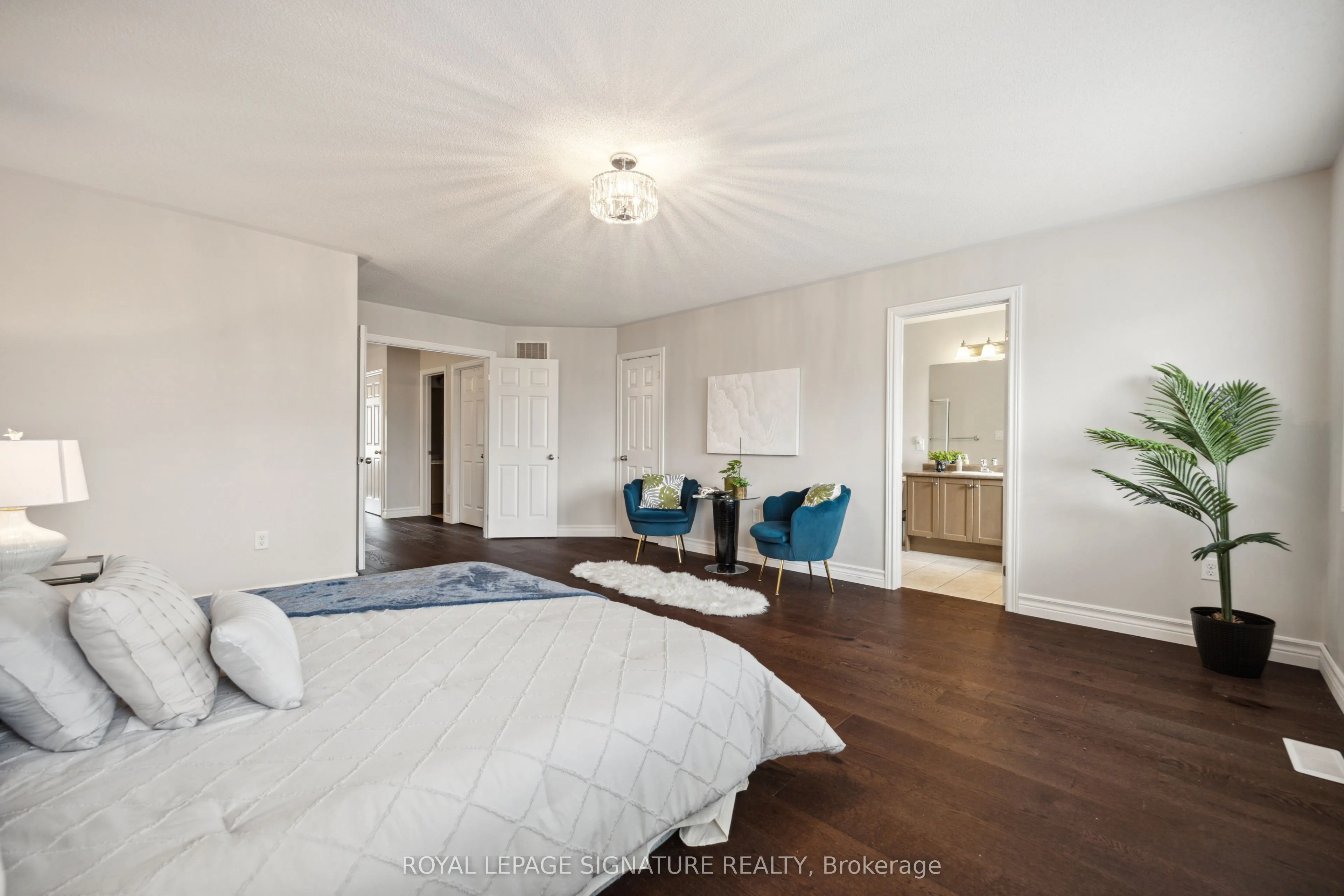 3275 Stalybridge Drive, #18