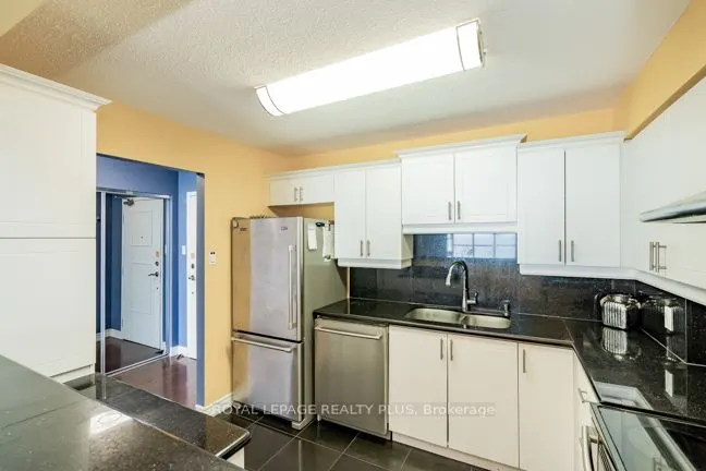 5280 LAKESHORE Road, #1107