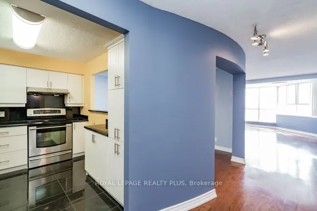 5280 LAKESHORE Road, #1107