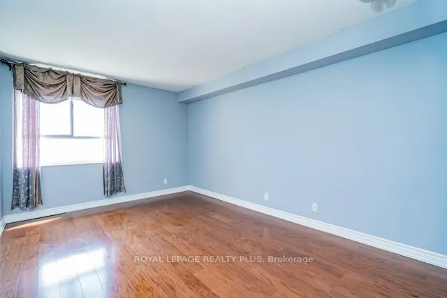 5280 LAKESHORE Road, #1107