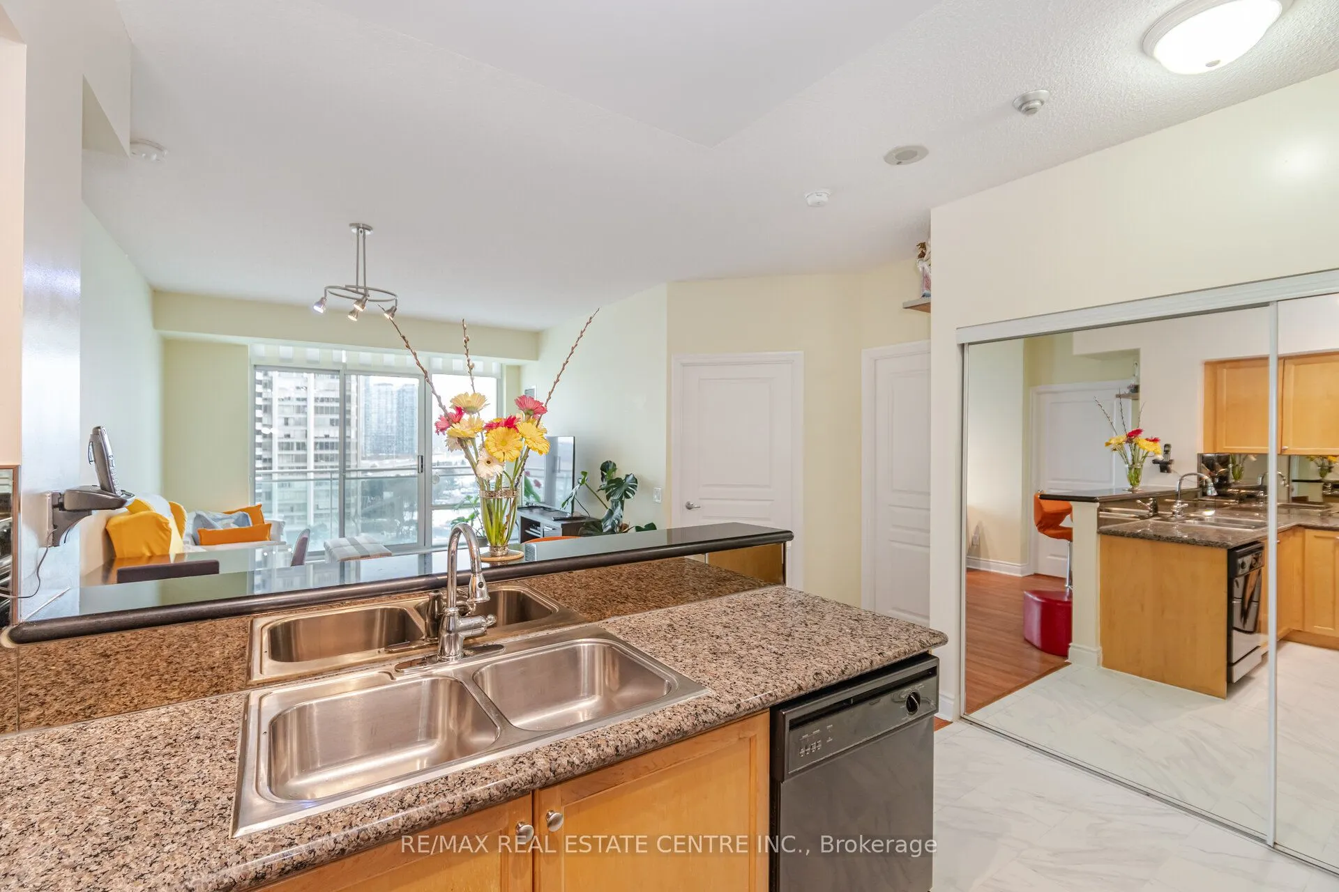 5 Marine Parade Drive #911