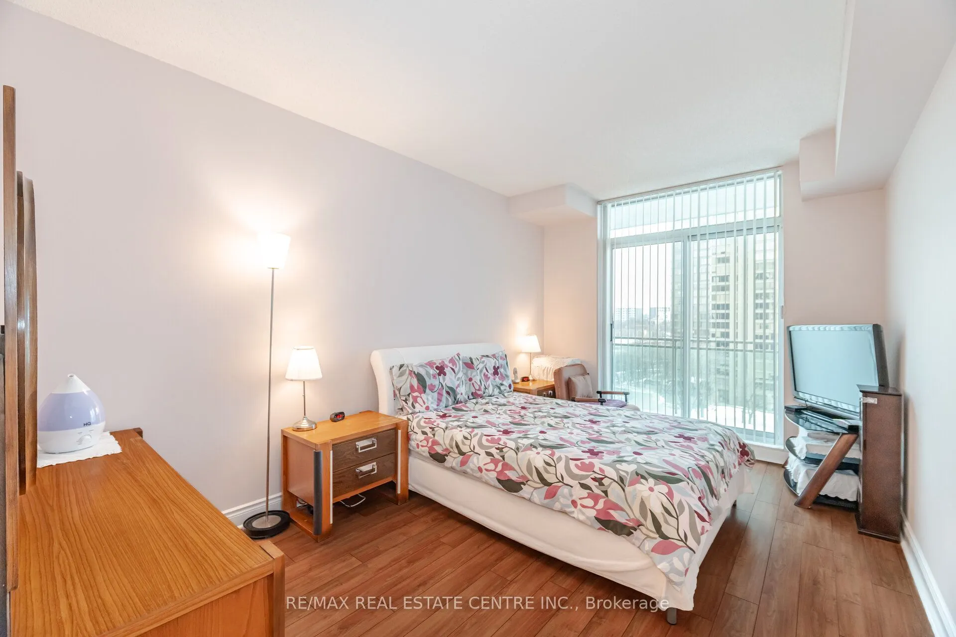 5 Marine Parade Drive #911