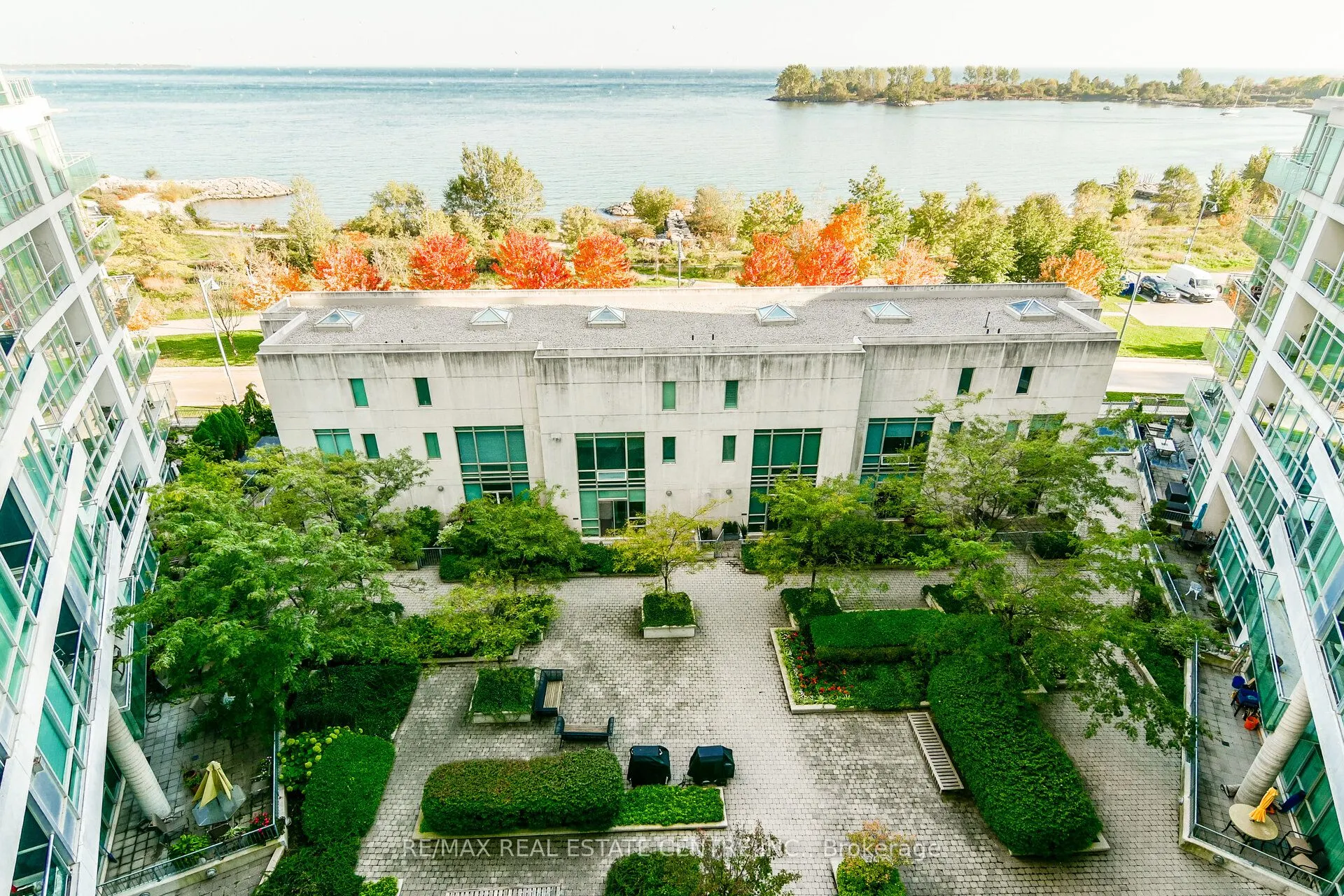 5 Marine Parade Drive #911