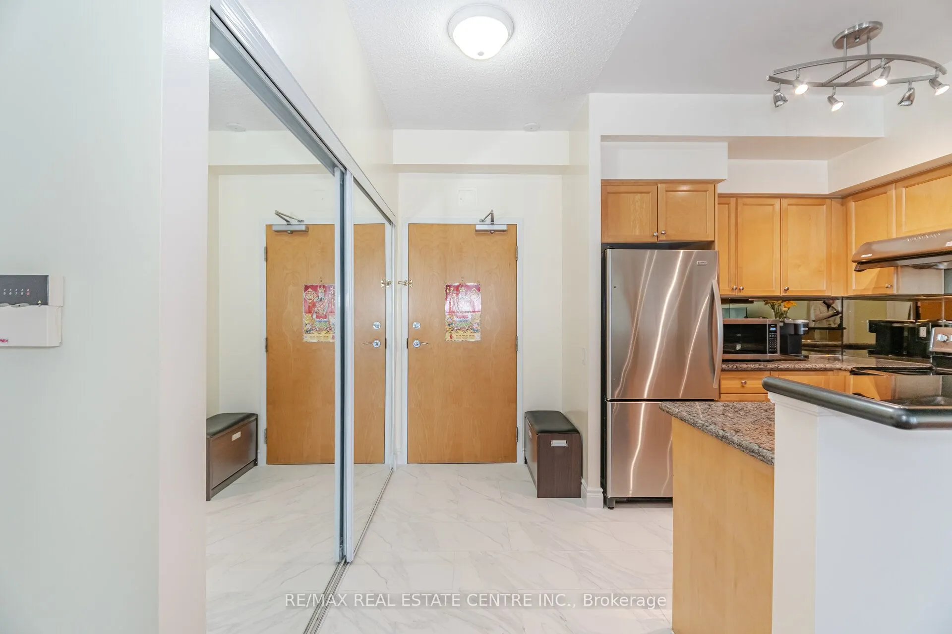 5 Marine Parade Drive #911