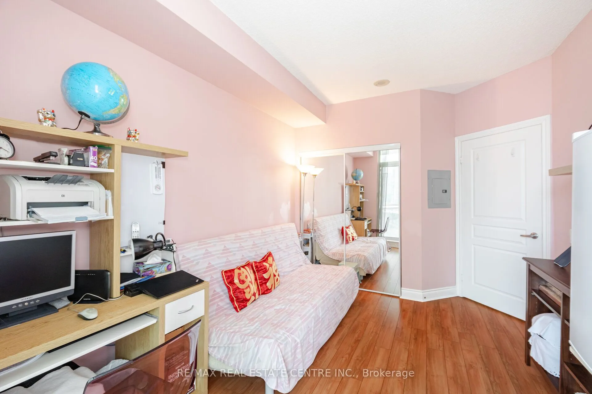 5 Marine Parade Drive #911