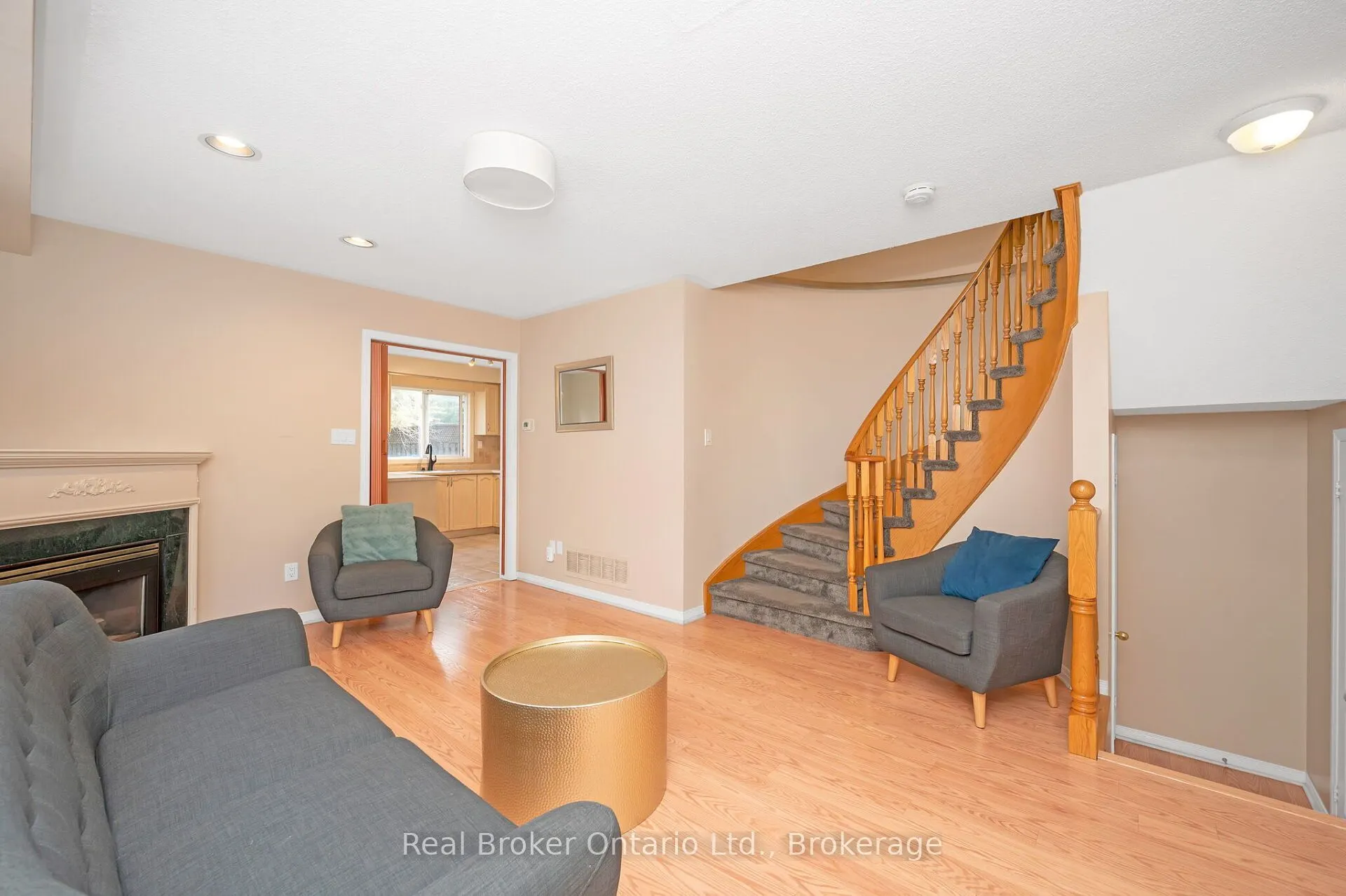 2189 Shorncliffe Boulevard