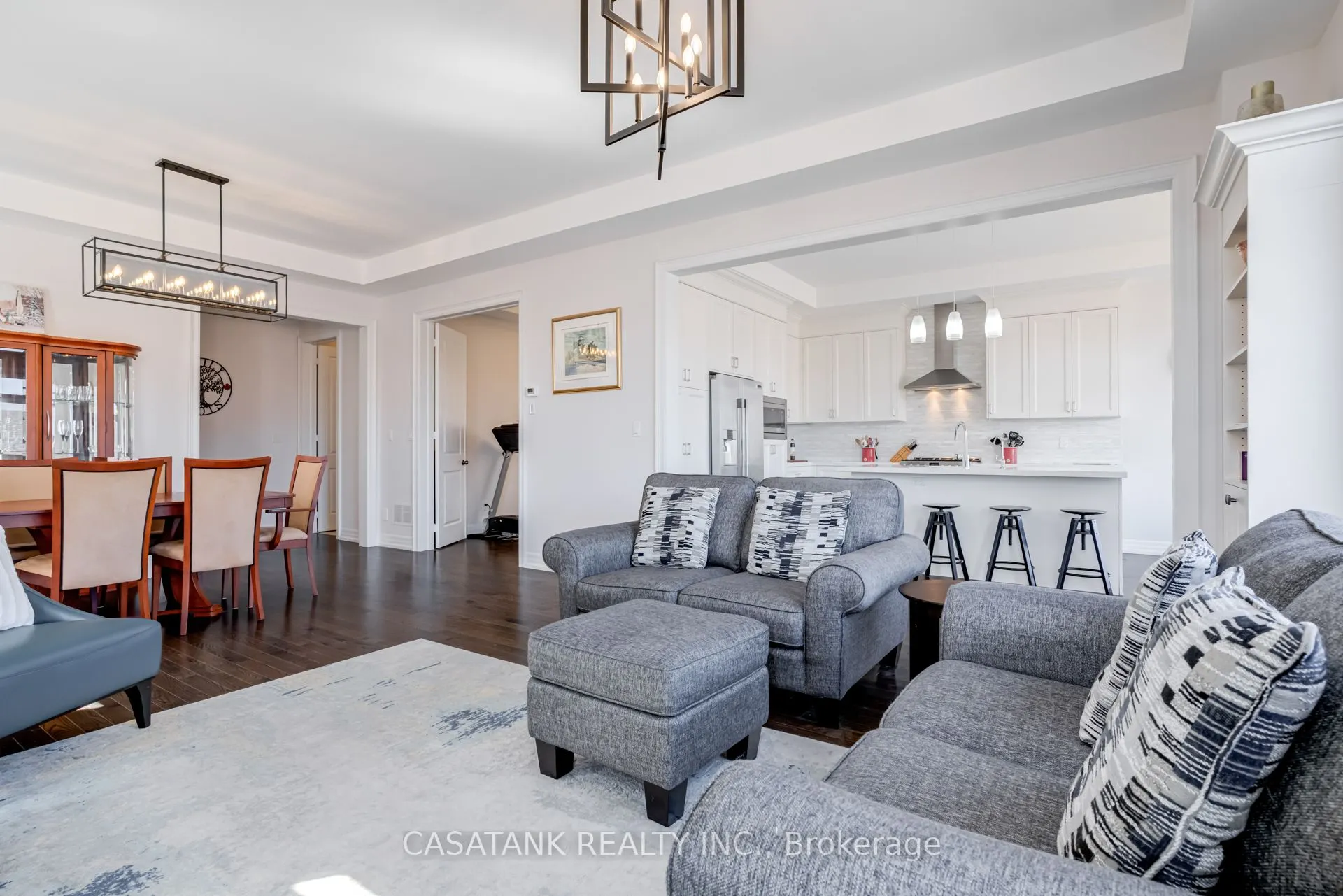 35 Foxtail Court