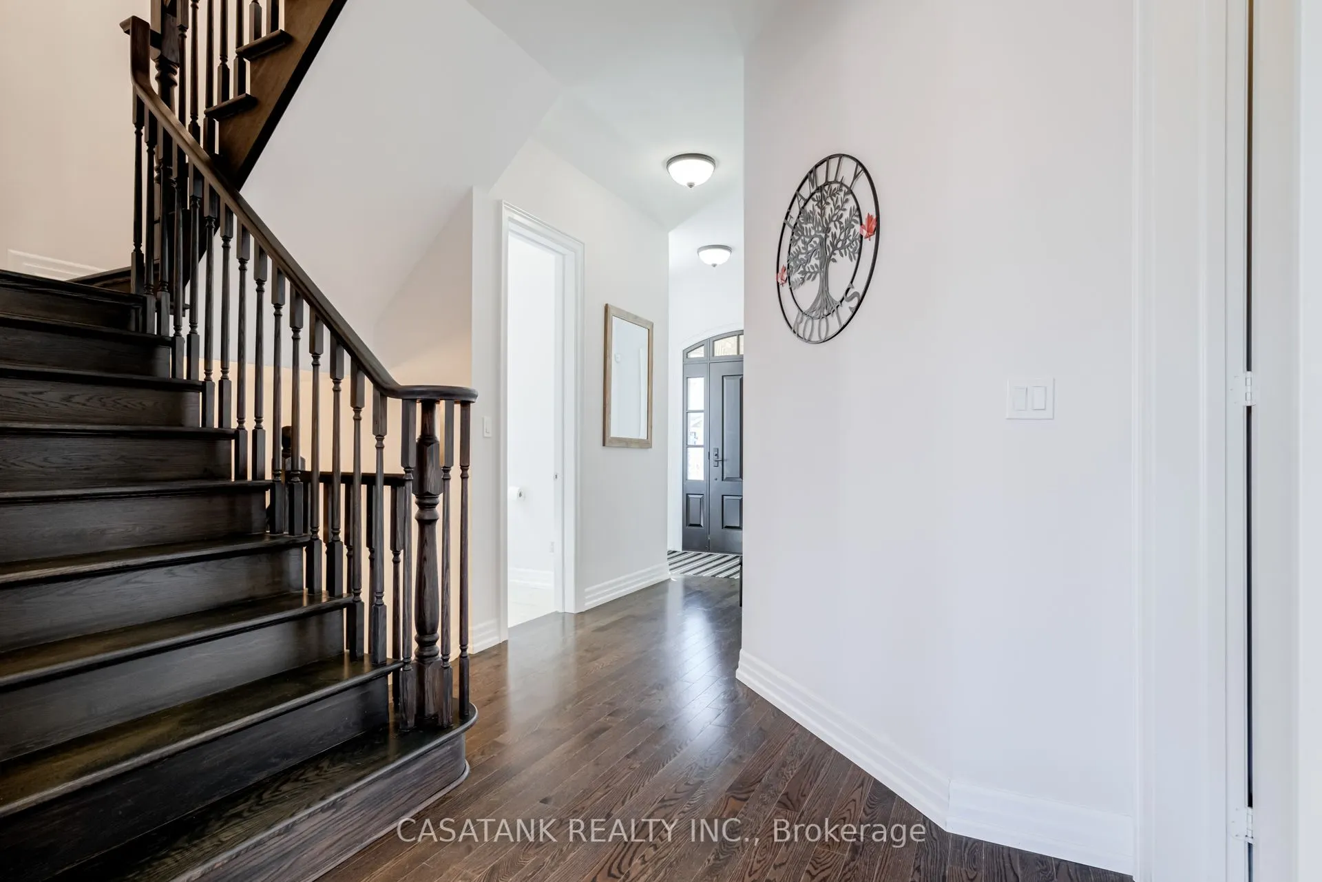 35 Foxtail Court