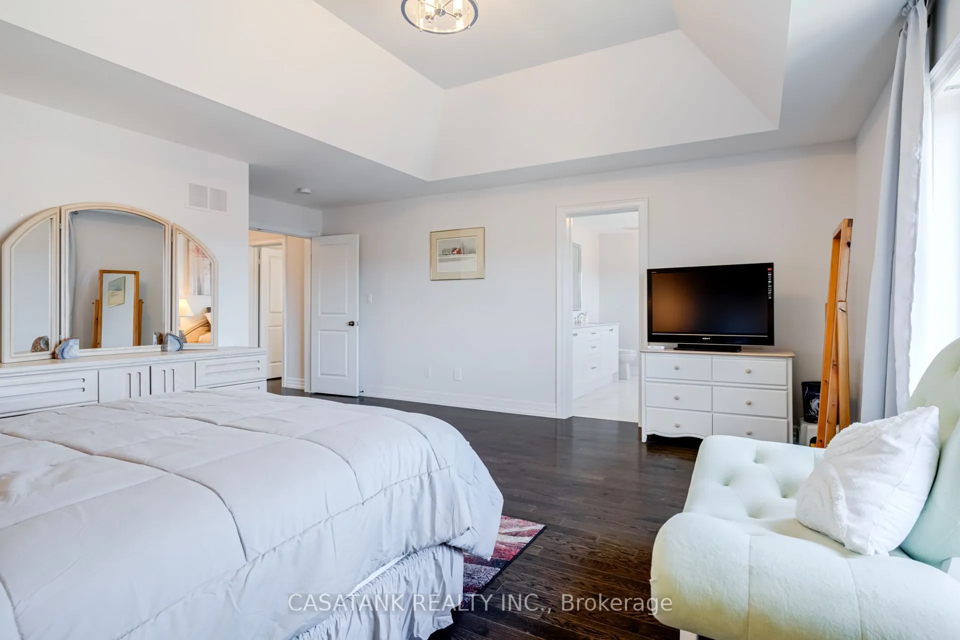 35 Foxtail Court