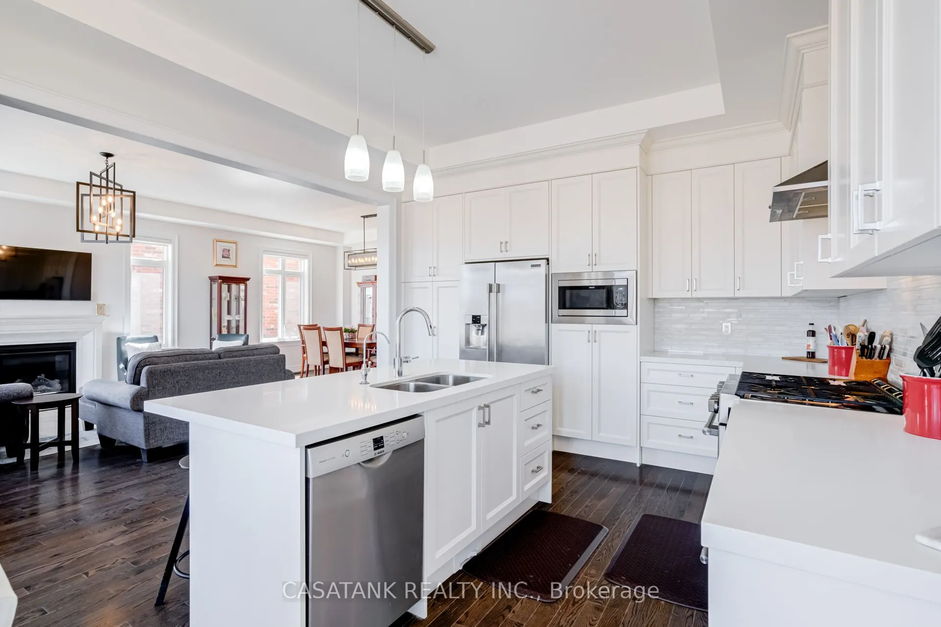35 Foxtail Court