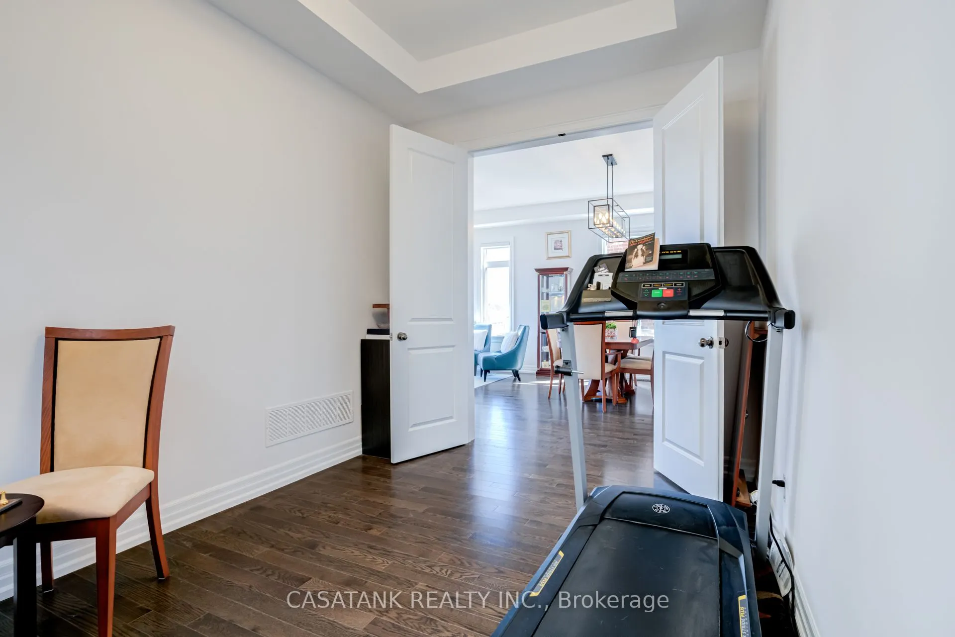 35 Foxtail Court