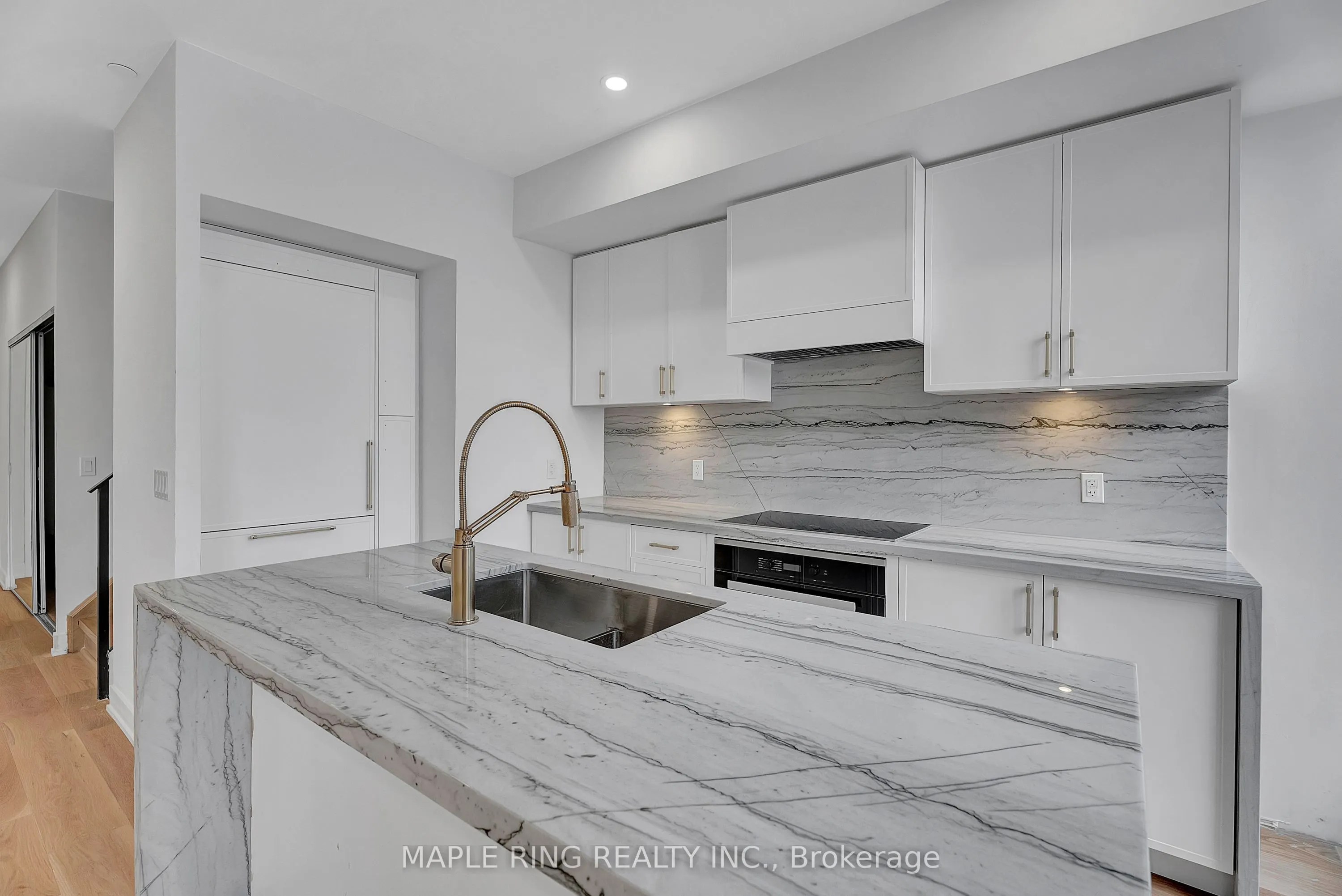 2485 Taunton Road, #118