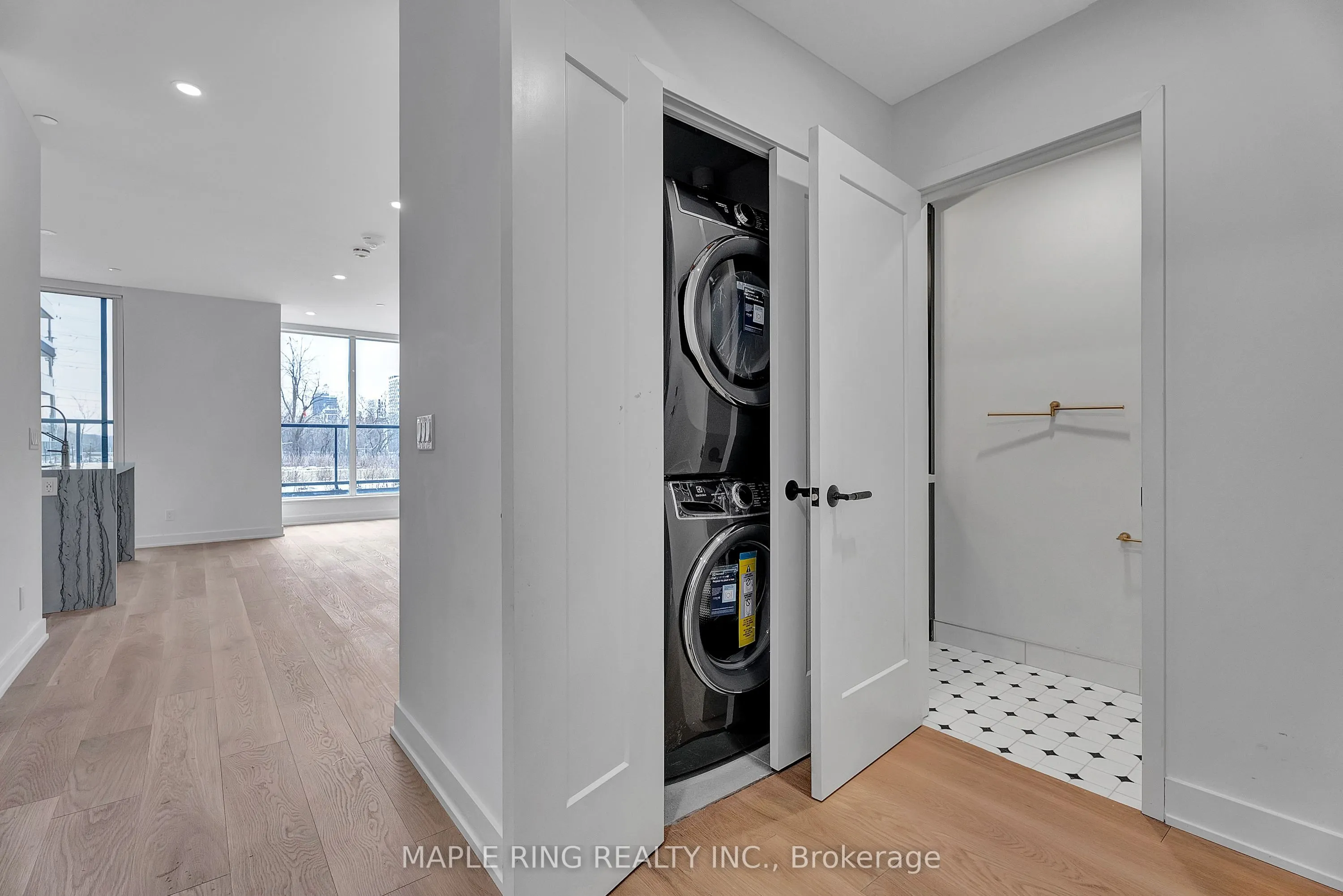 2485 Taunton Road, #118