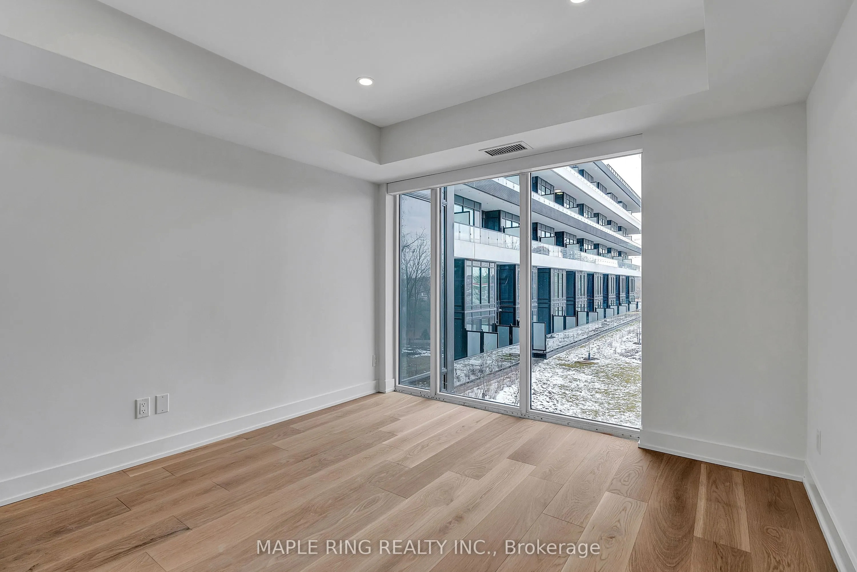 2485 Taunton Road, #118