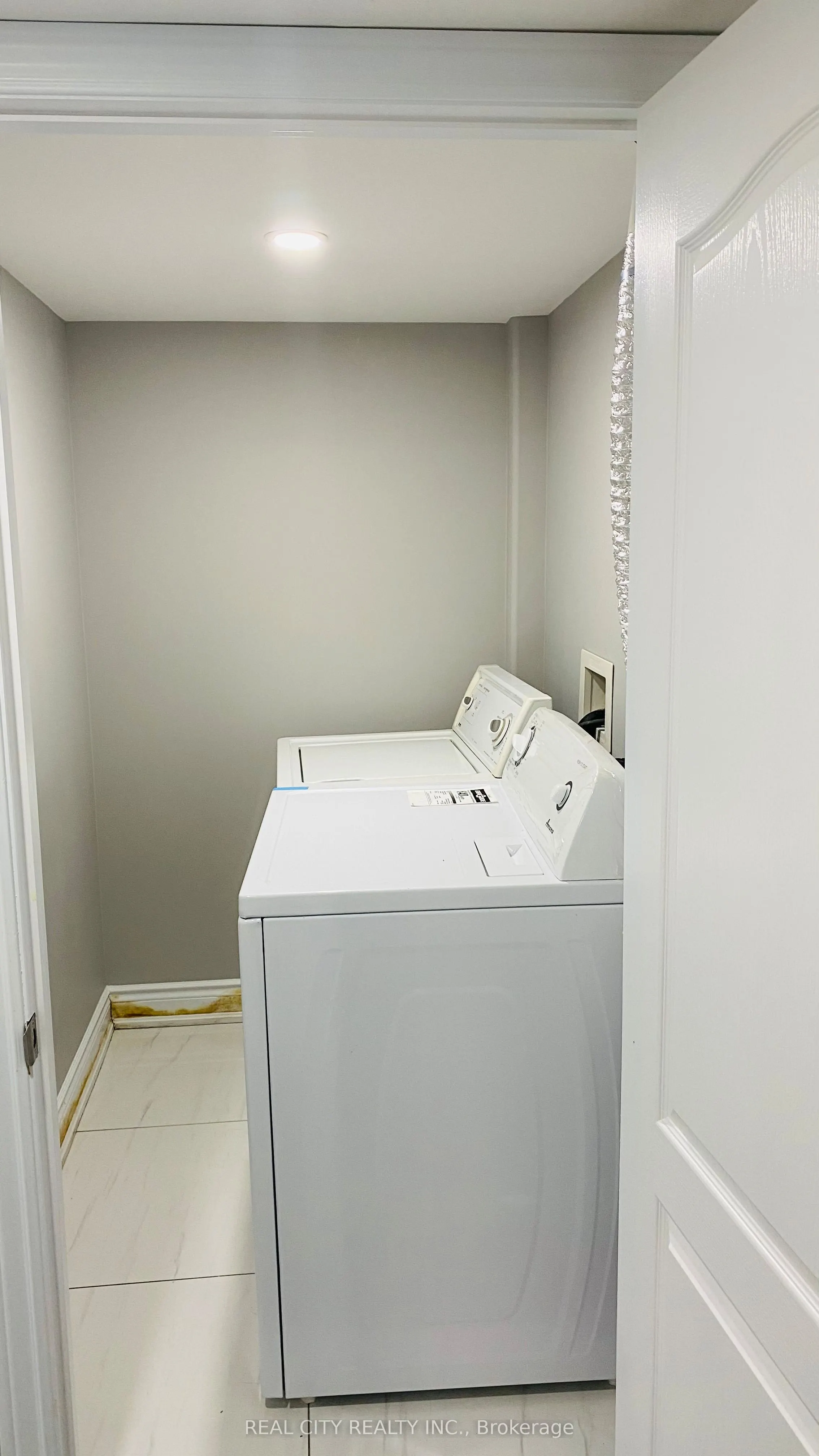 5953 Chorley Basement Place