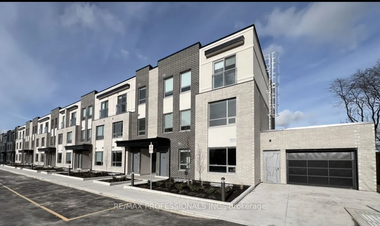 62 Dixfield Drive, #141