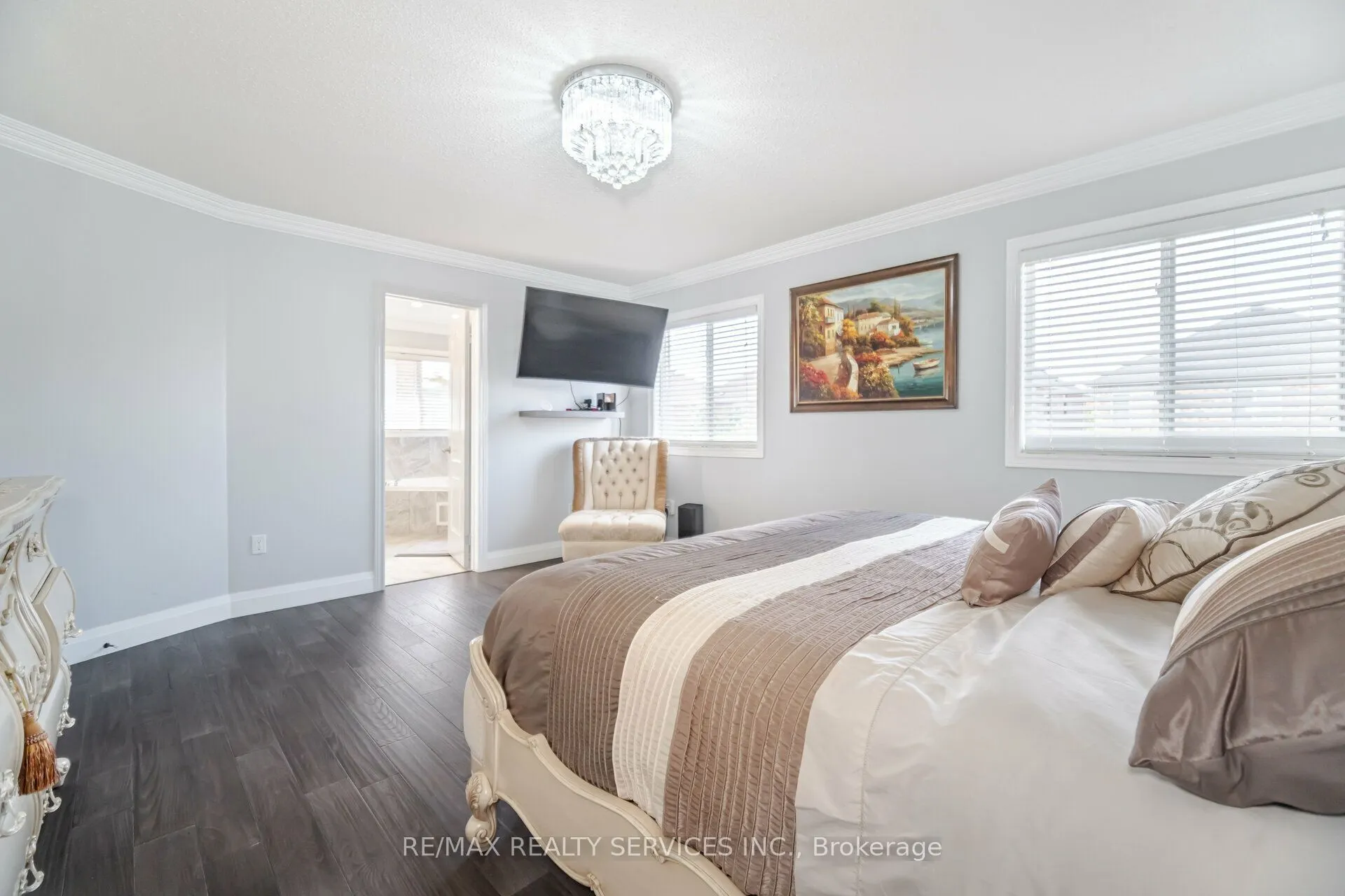 1317 Weller Cross