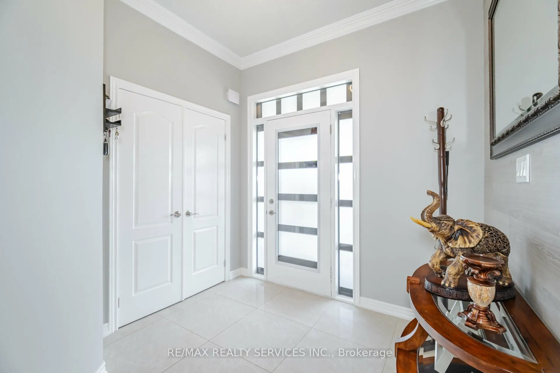 1317 Weller Cross
