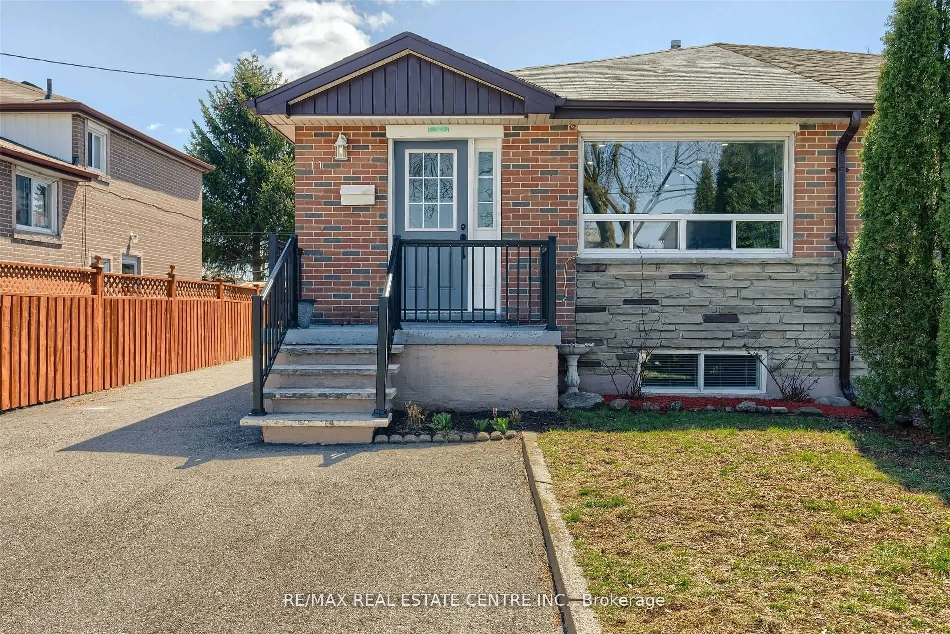 11 Garfield Crescent, #Upper