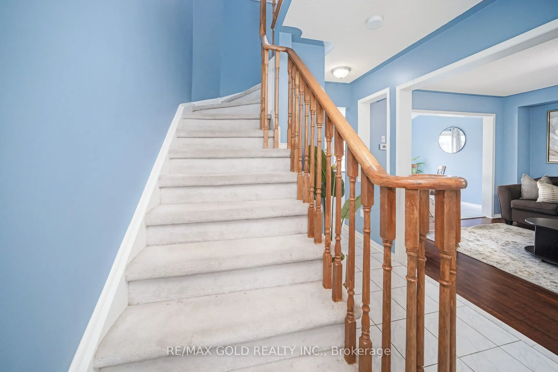 108 Black Forest Drive N