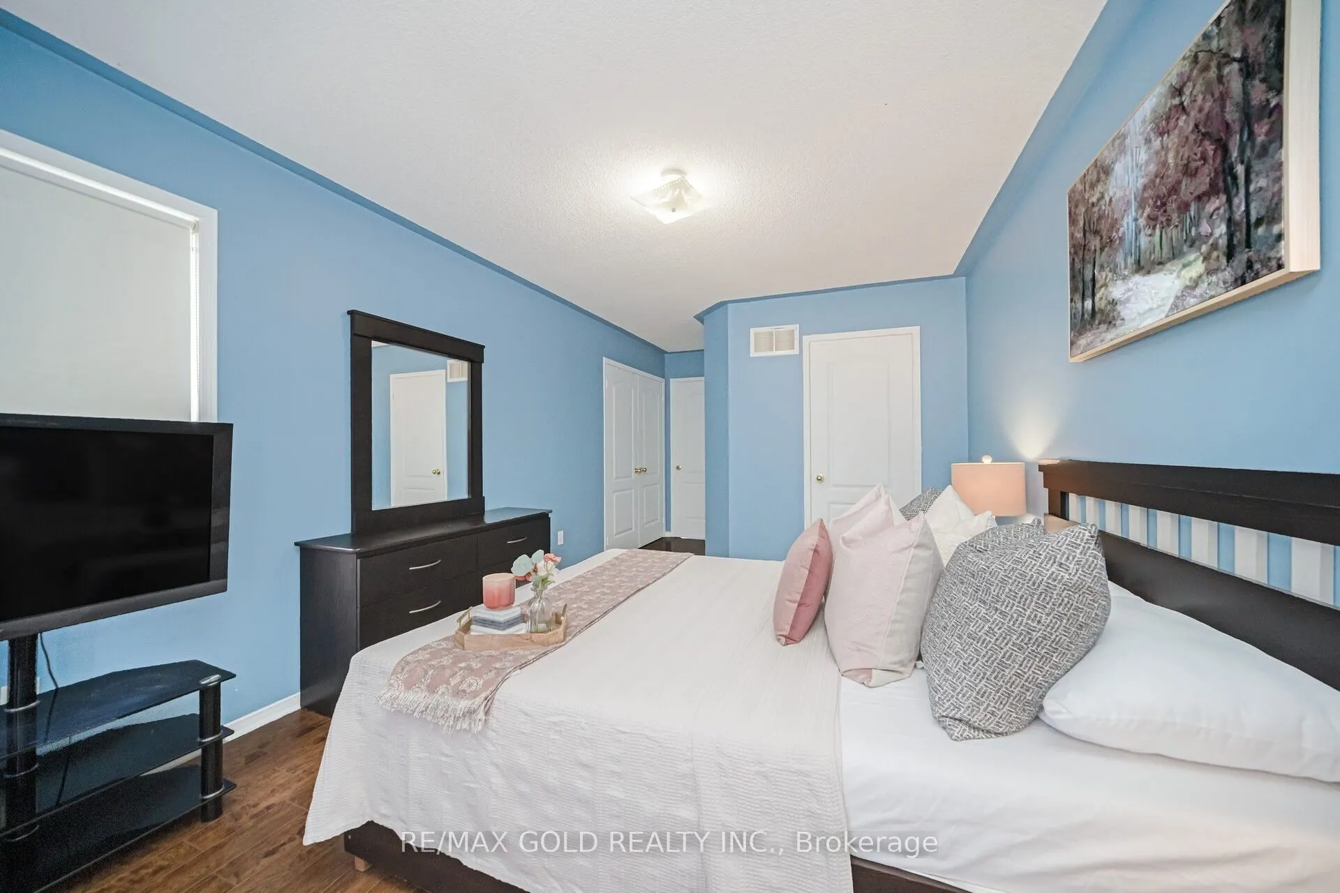 108 Black Forest Drive N