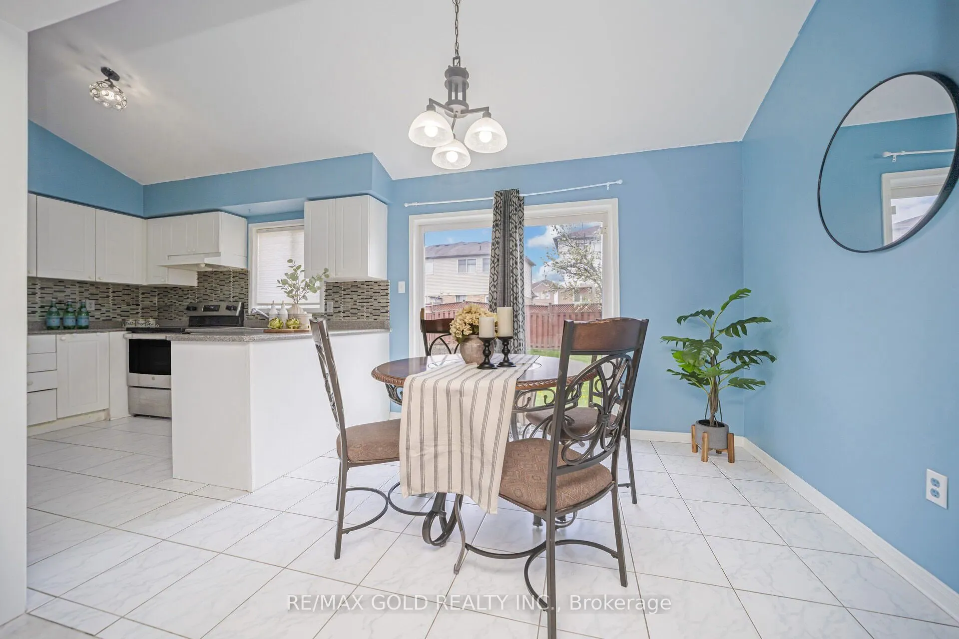 108 Black Forest Drive N