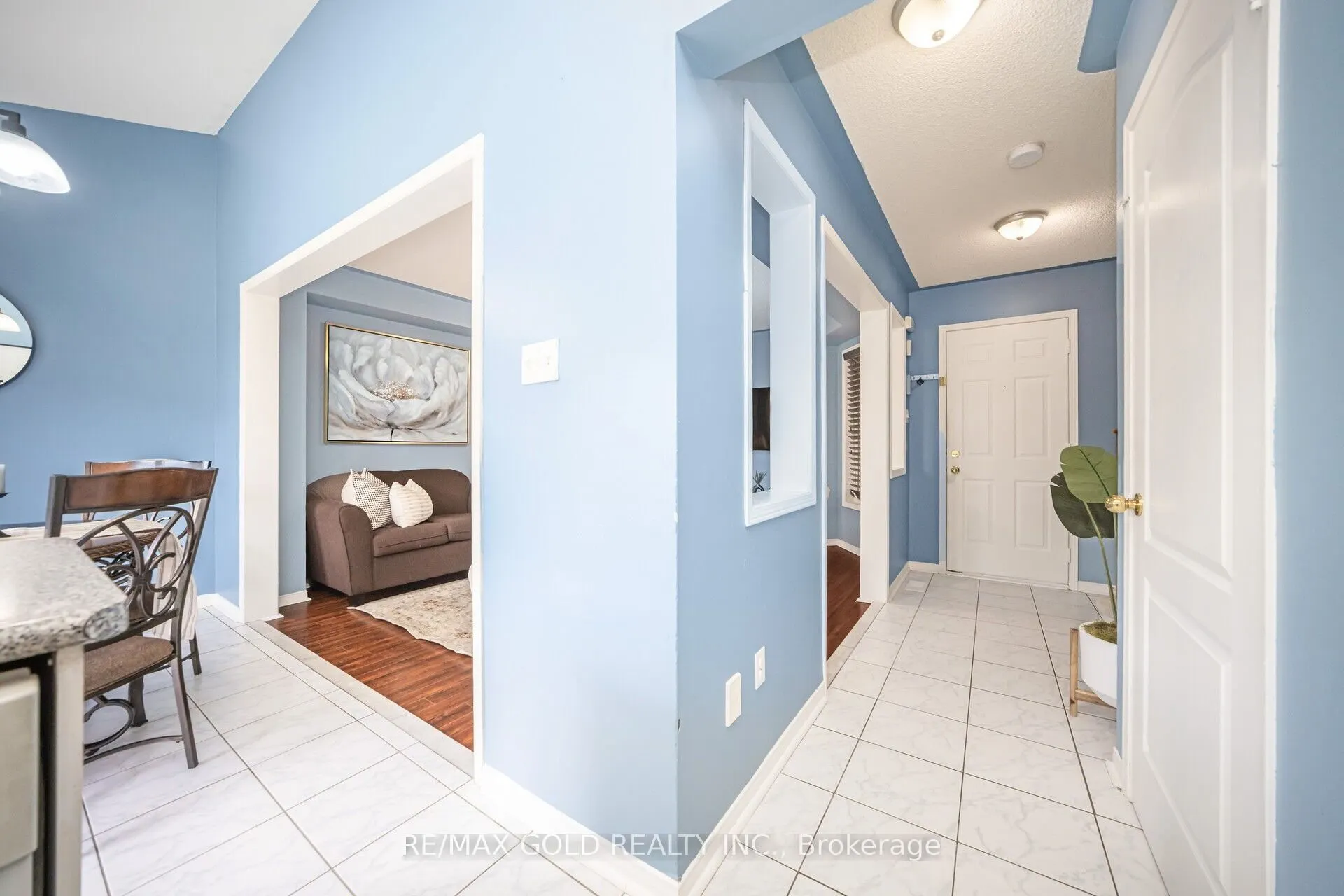 108 Black Forest Drive N