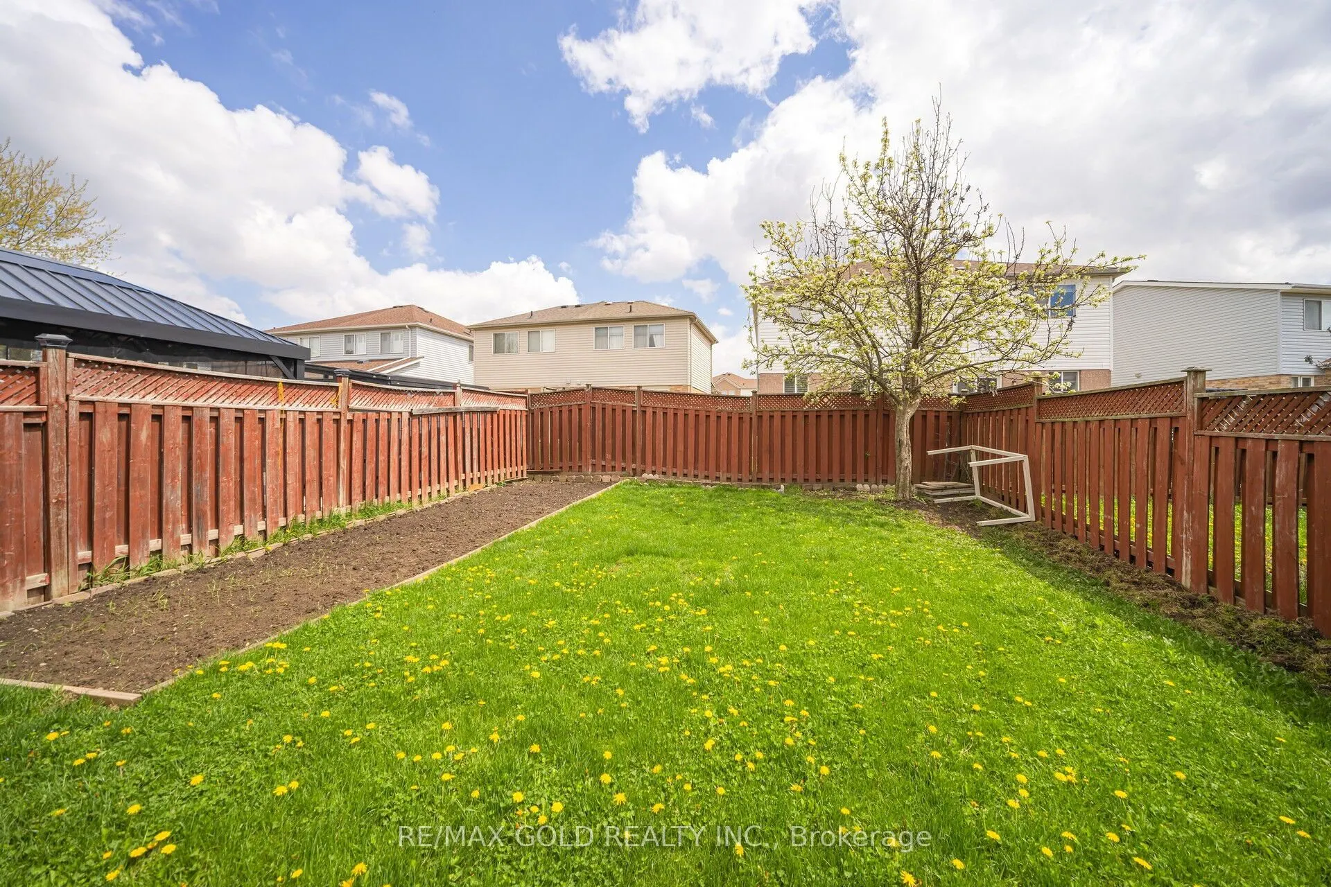 108 Black Forest Drive N