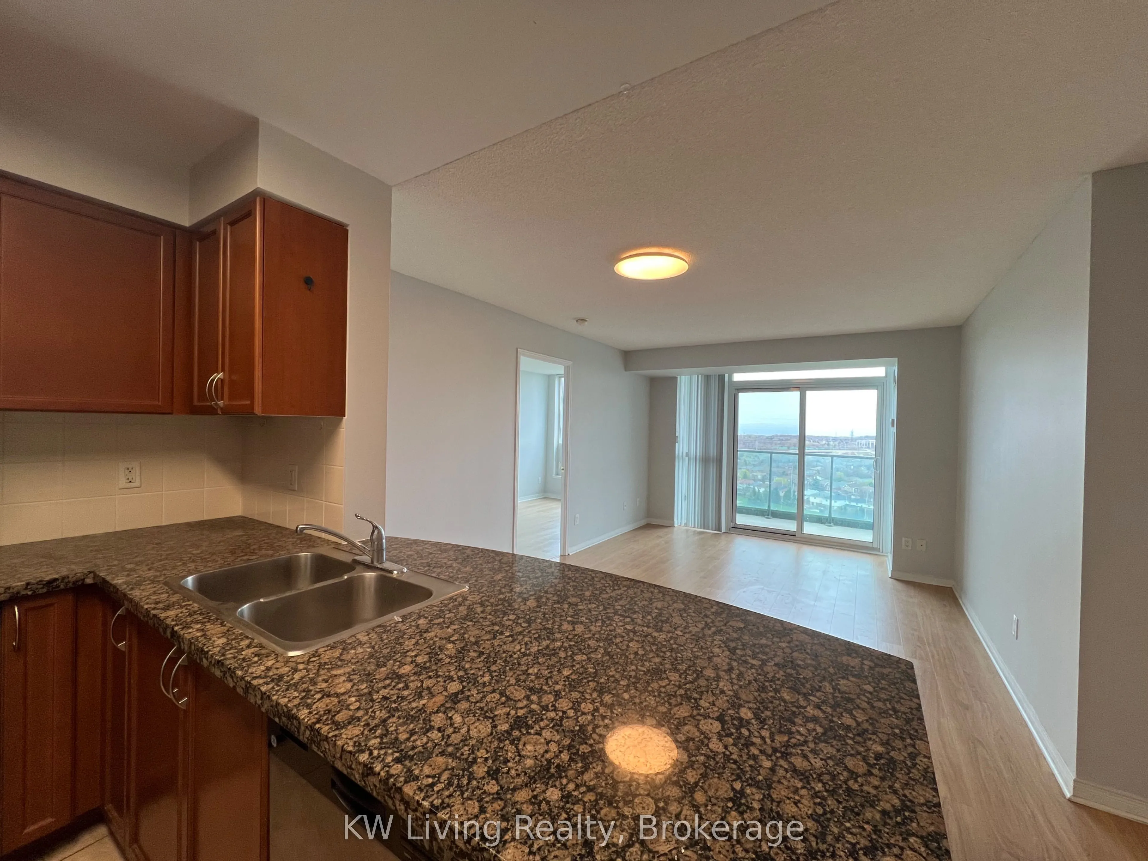 4900 Glen Erin Drive, #1505