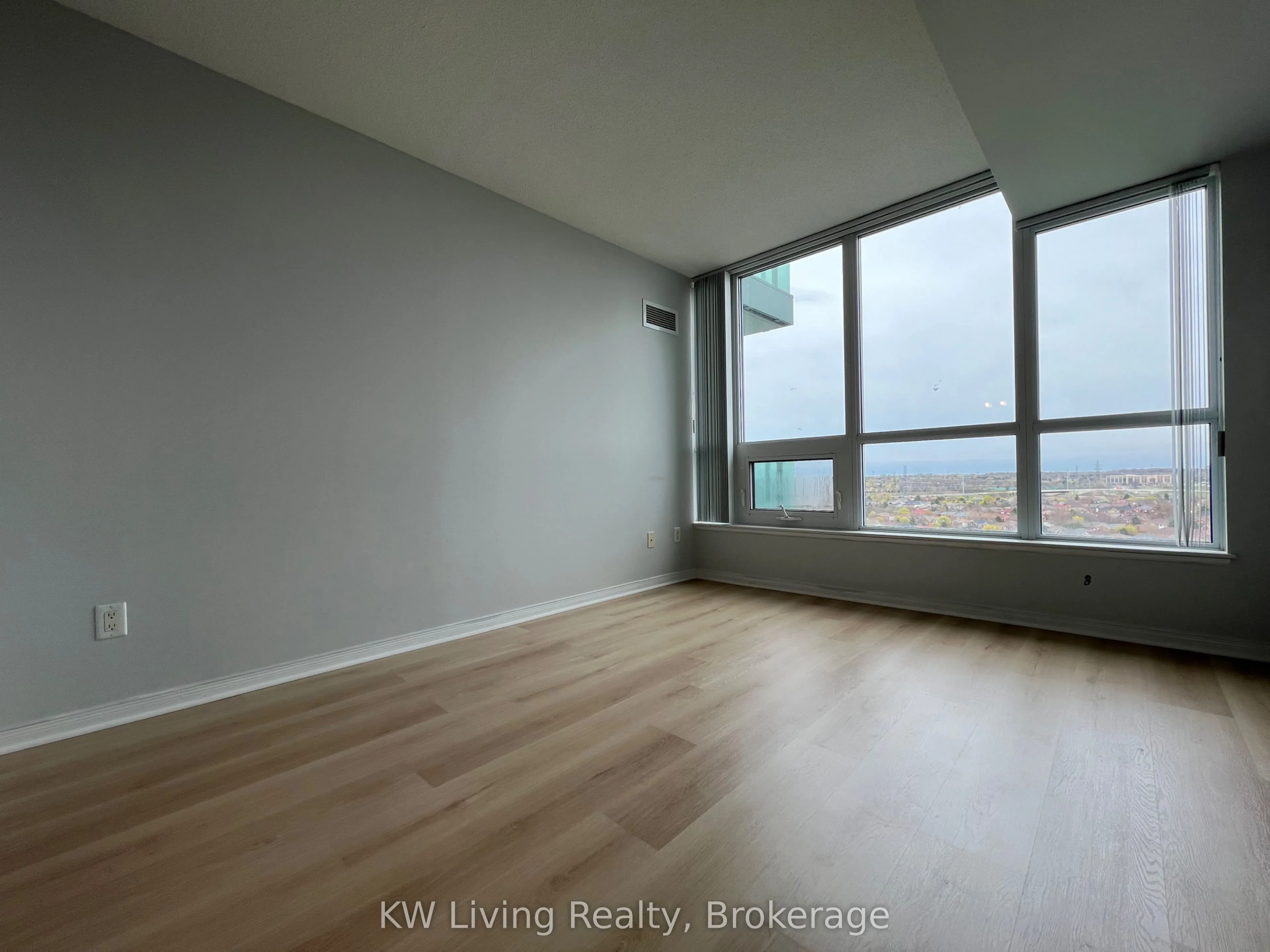 4900 Glen Erin Drive, #1505