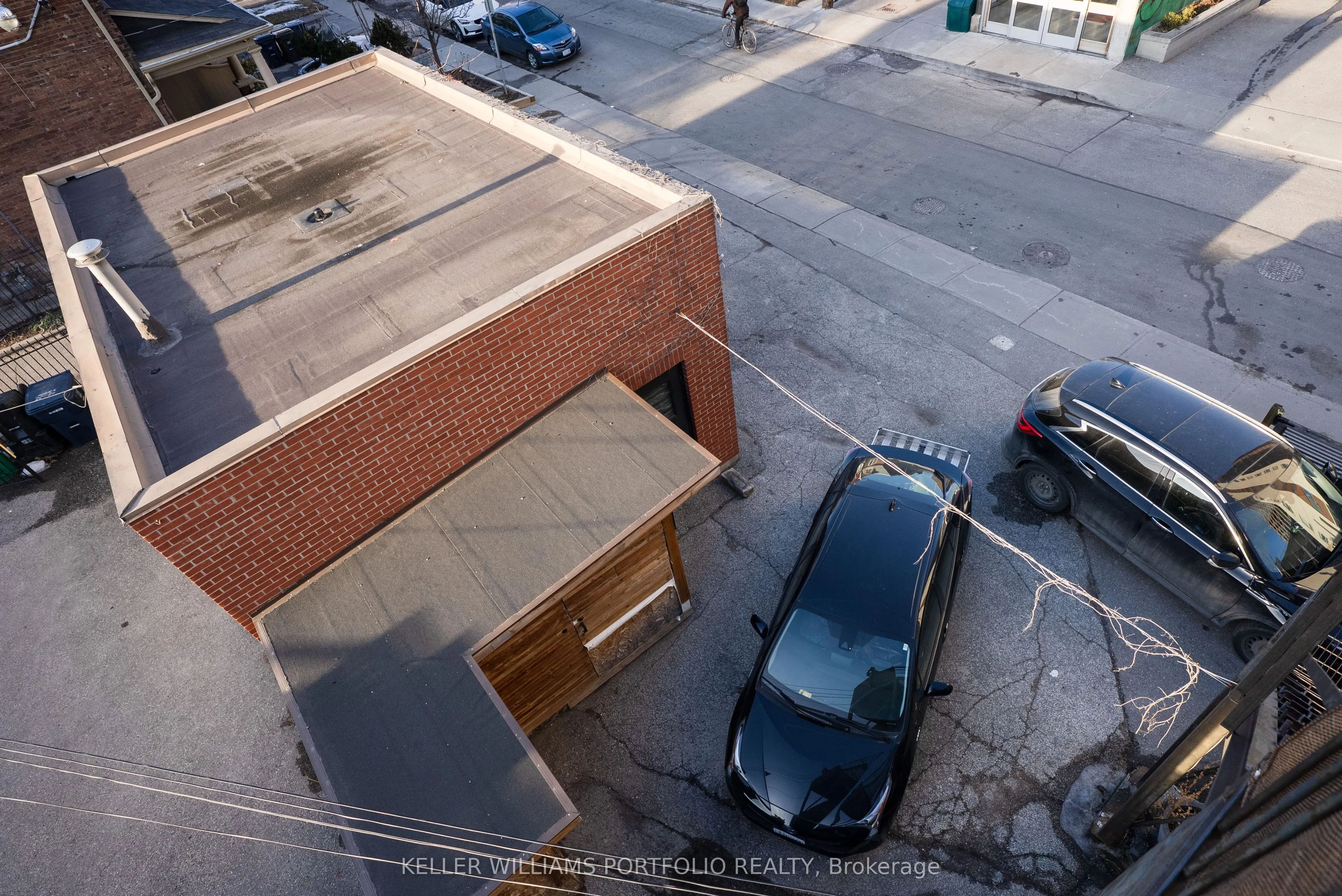 1156 Bloor Street W