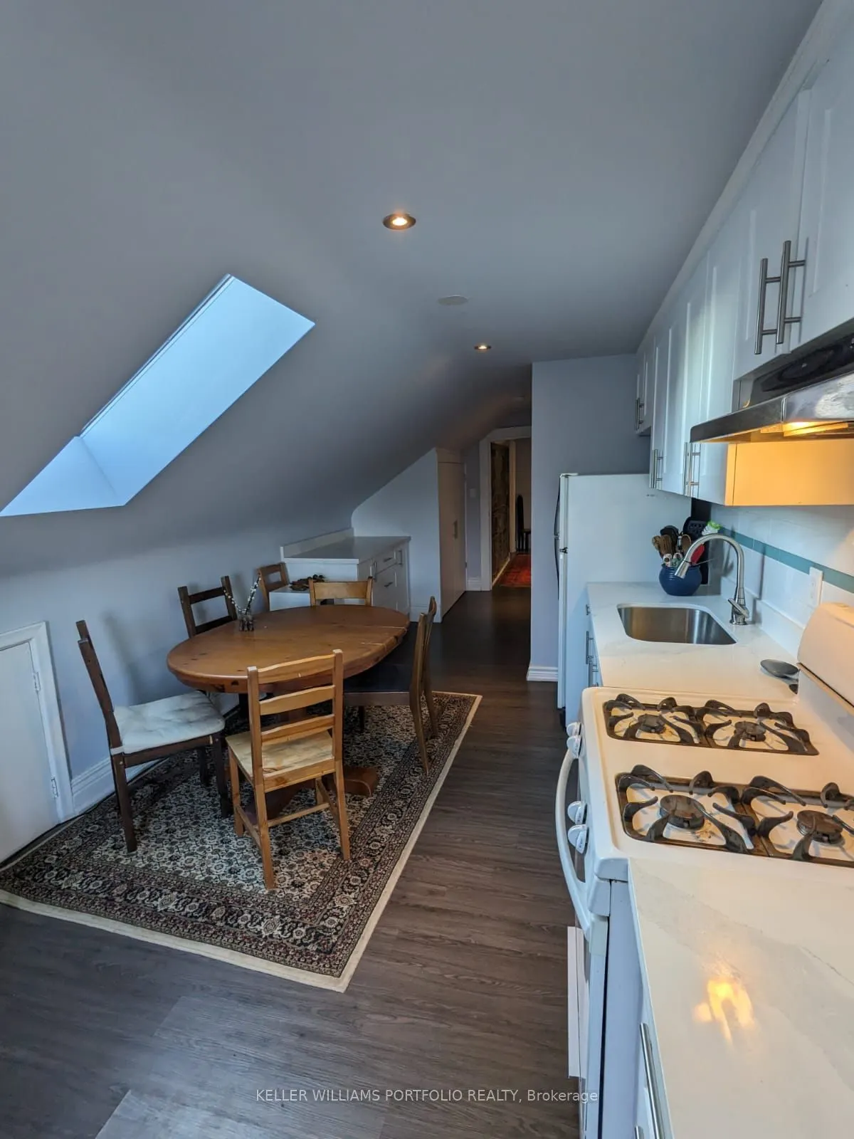 1156 Bloor Street W