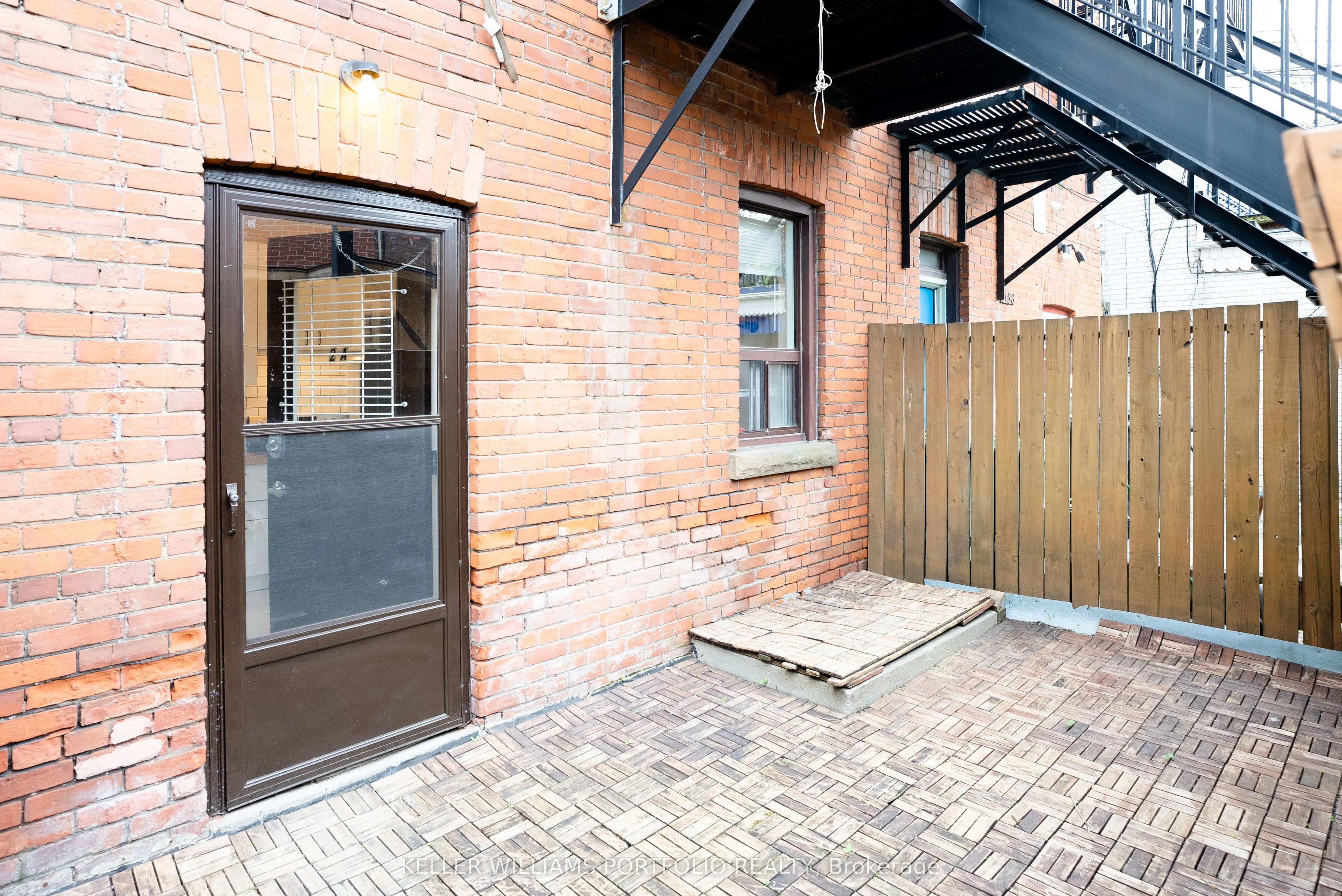 1156 Bloor Street W